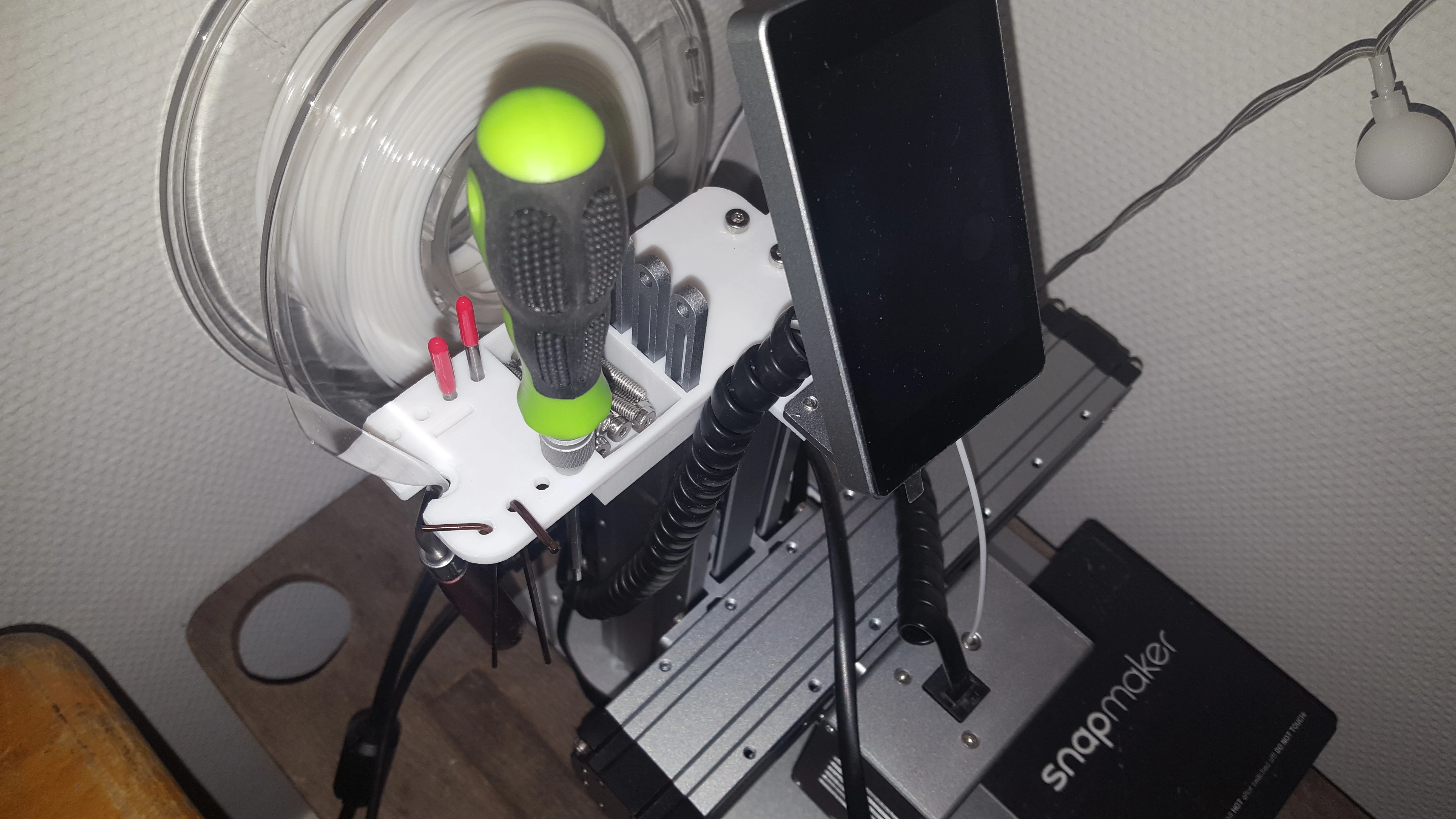 Storage for Snapmaker accessories / Filament Guide / Screen Bracket