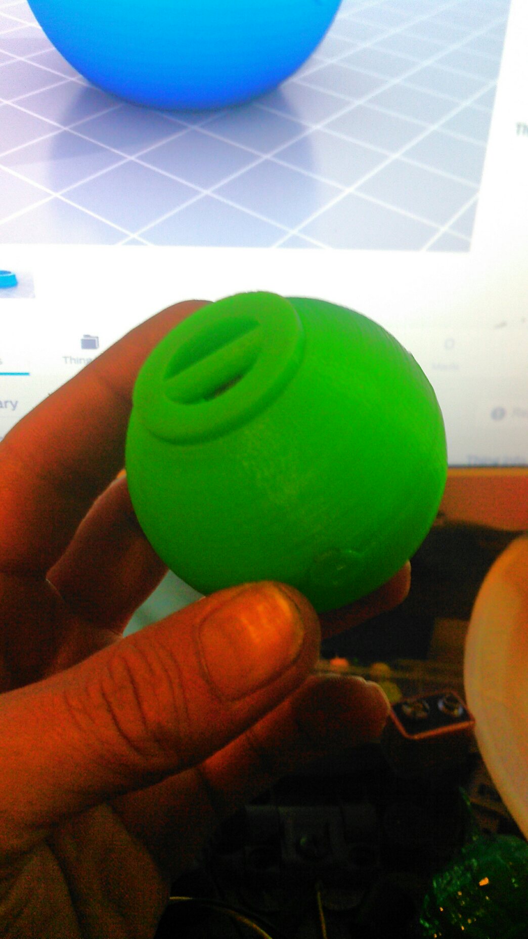 Pecker Ball V1