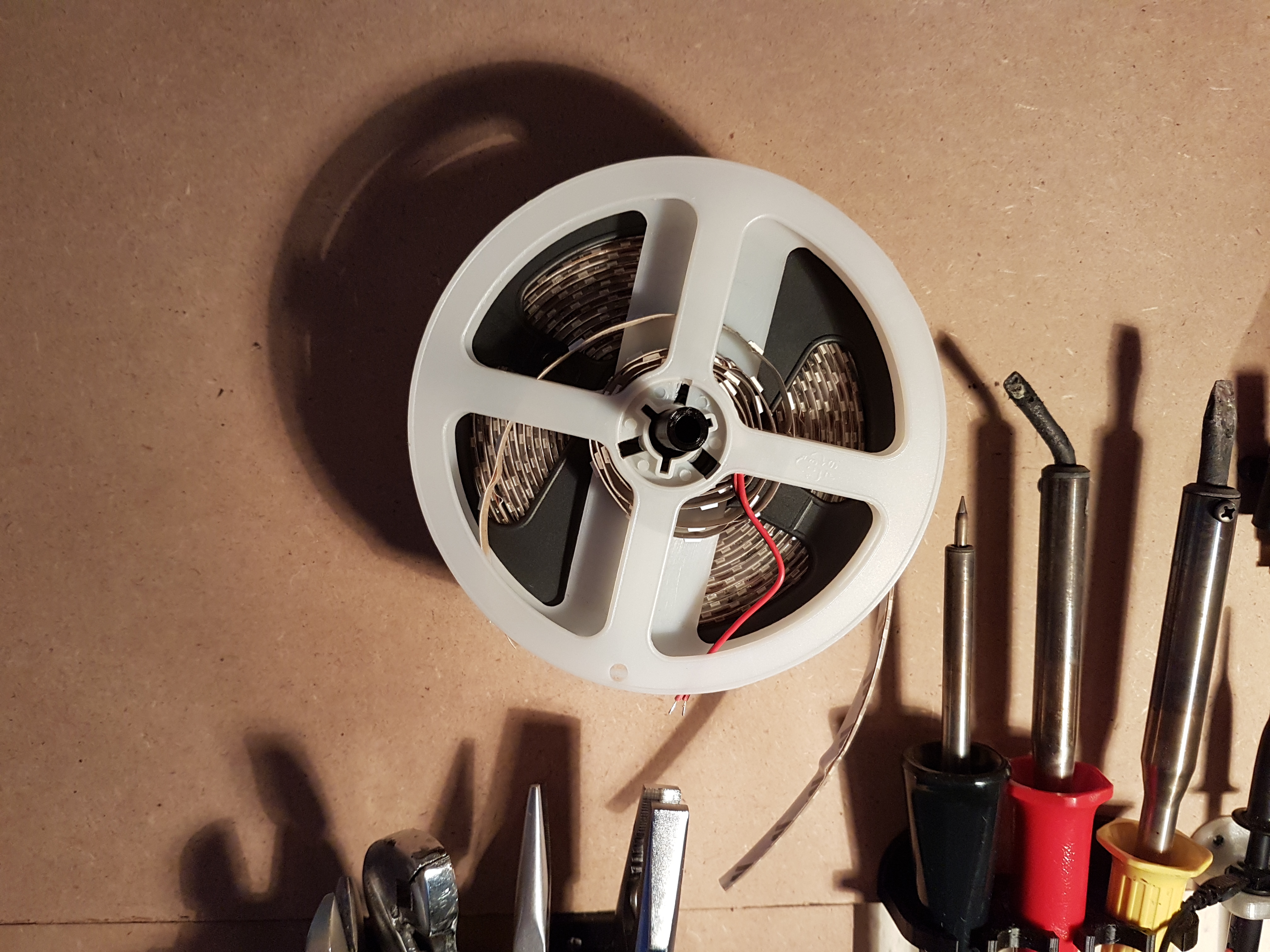 LED Light Strip Wall Mount -- LED Light Strip Wandhalter