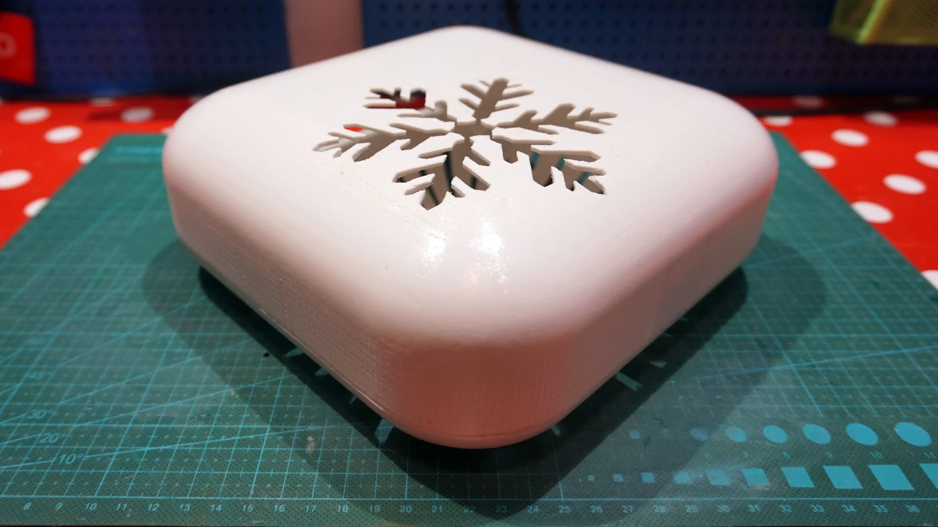 Frosty: Thin Mini-ITX case for Asus H81T