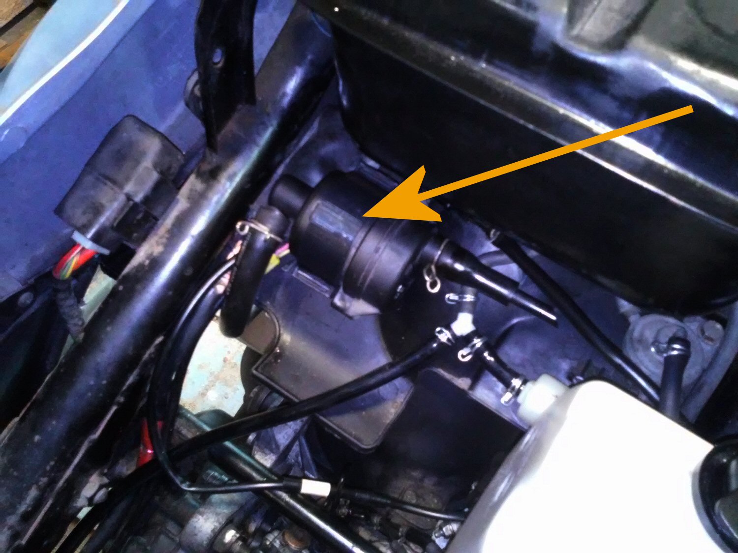 Kymco second air filter holder