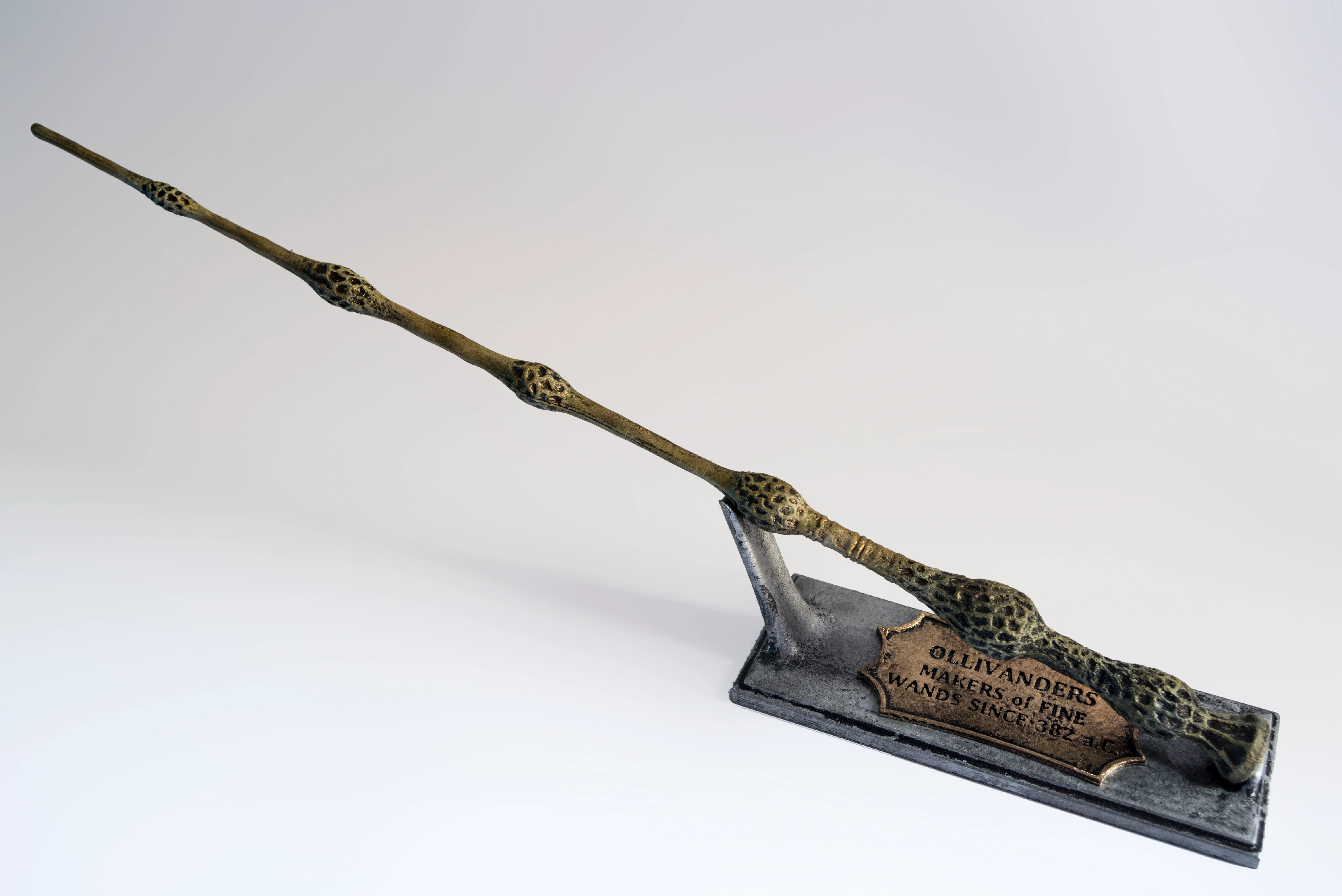 Wand Stand
