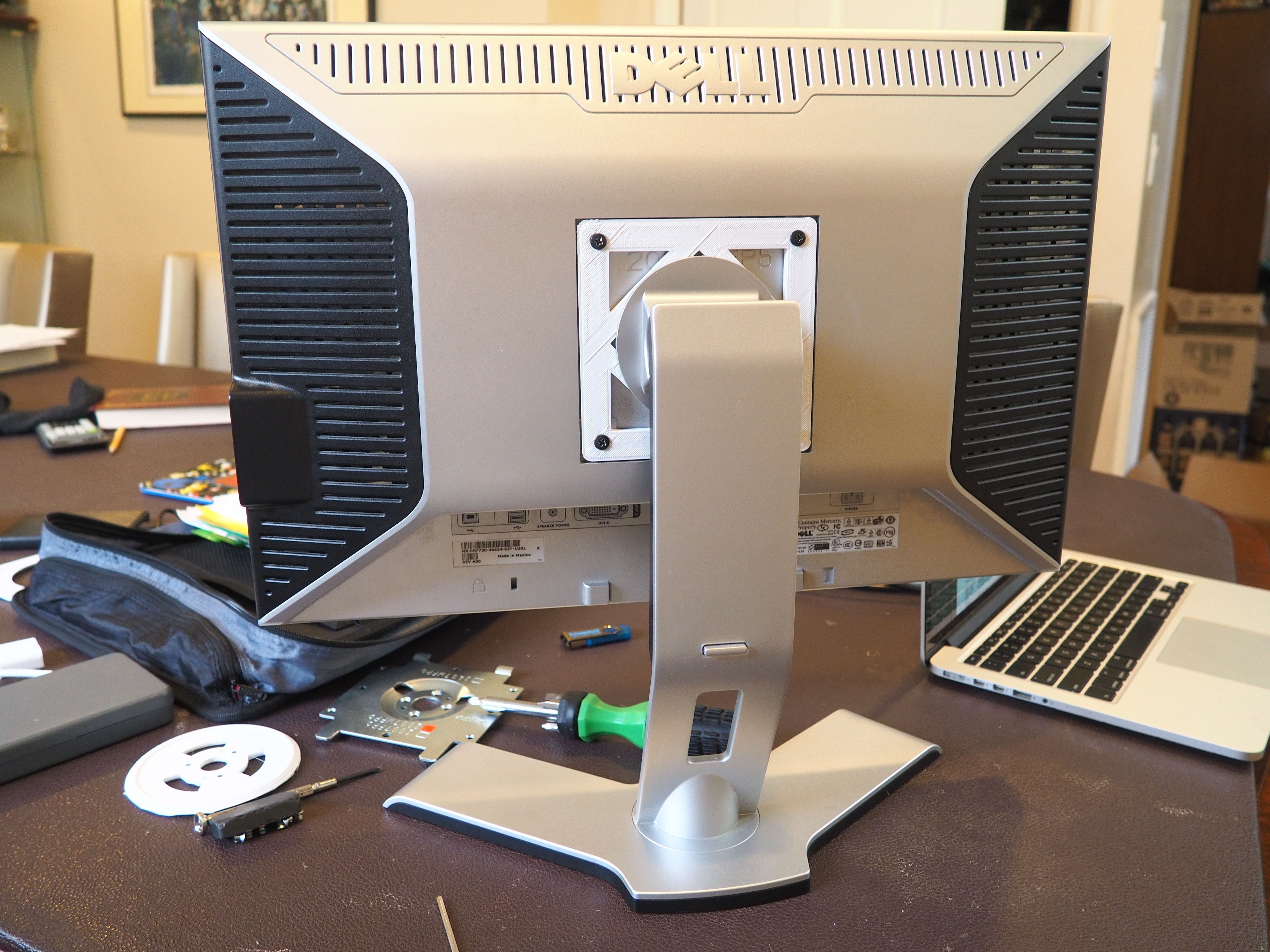 Dell Monitor Stand (4 screw) to VESA 100mm Adapter