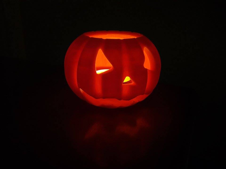 Pumpkin tealight holder