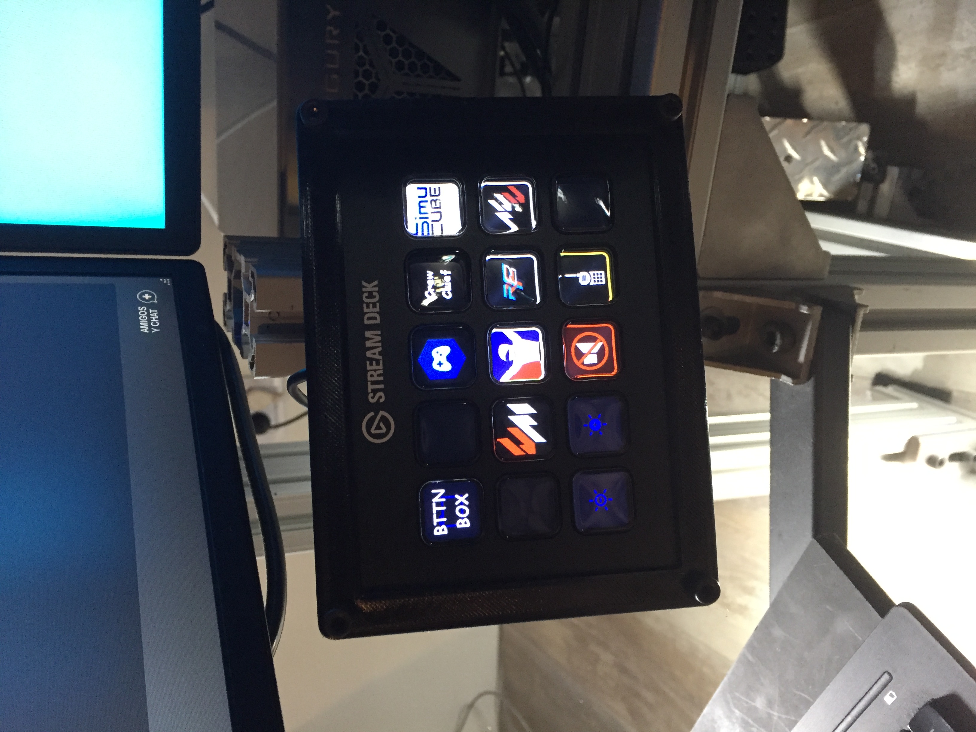 Stream Deck case for aluminum rig