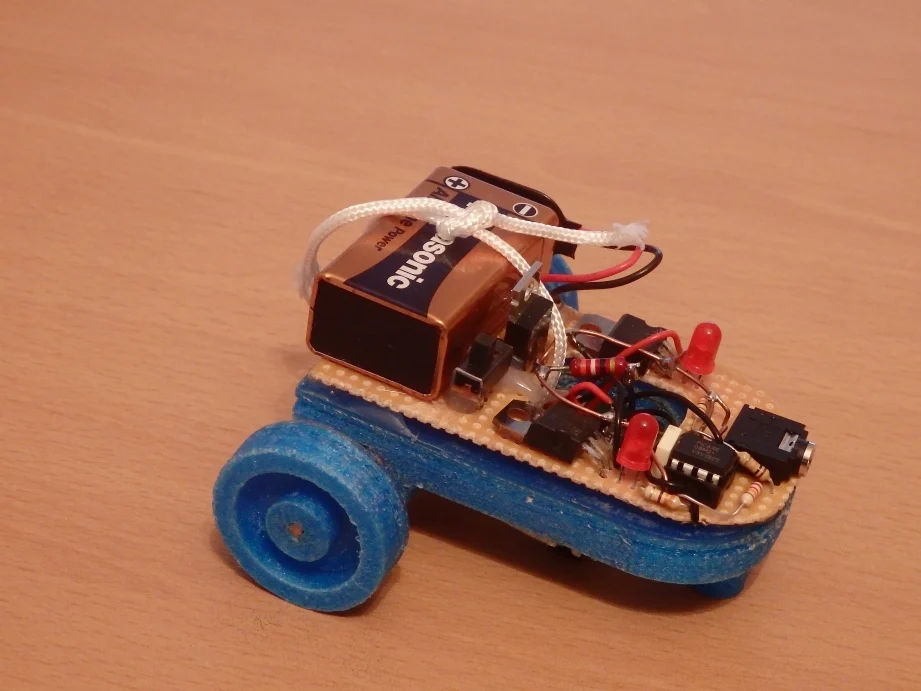 Minirobot seguidor de linea / Educational robot