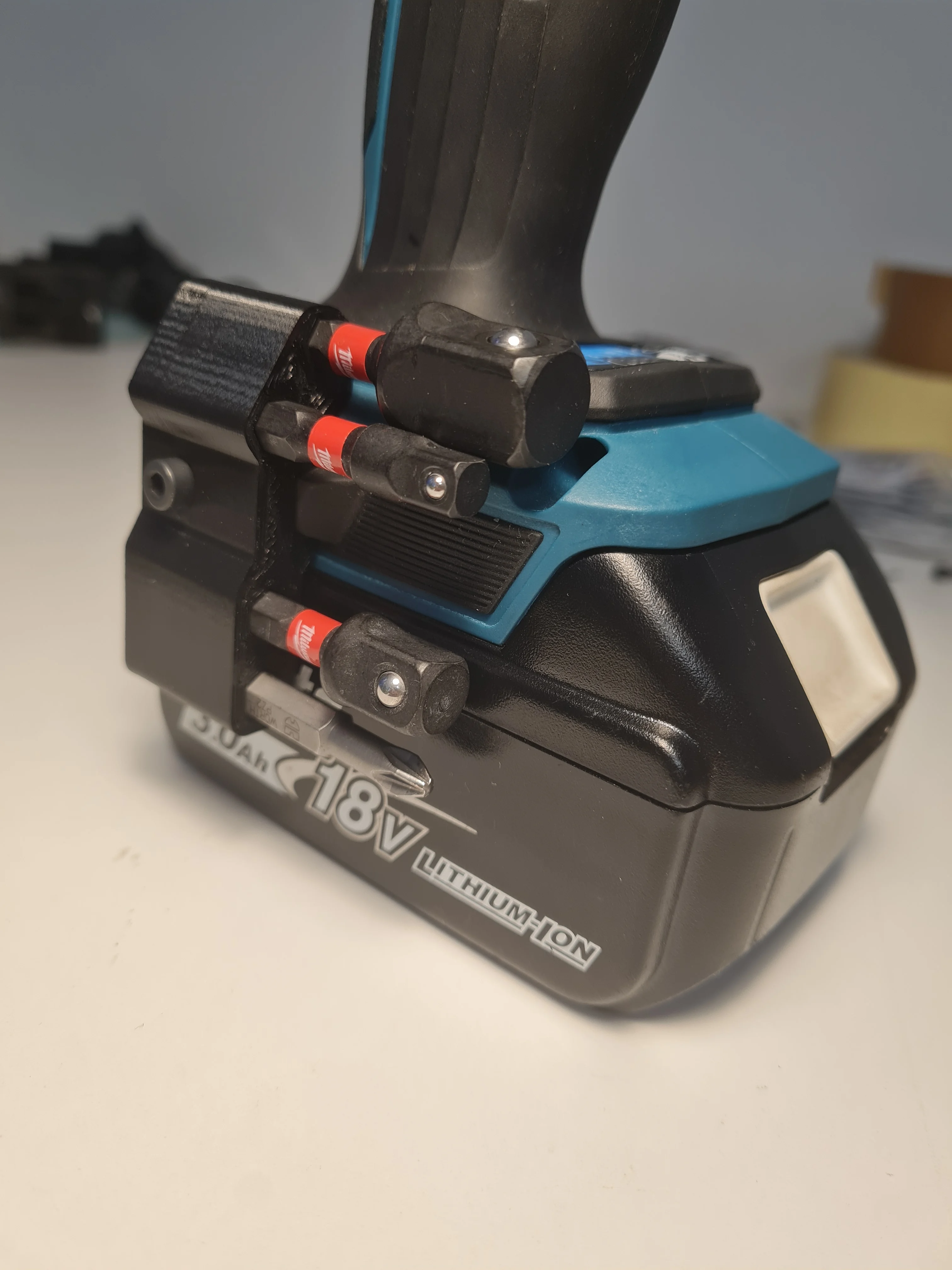 Makita bit holder