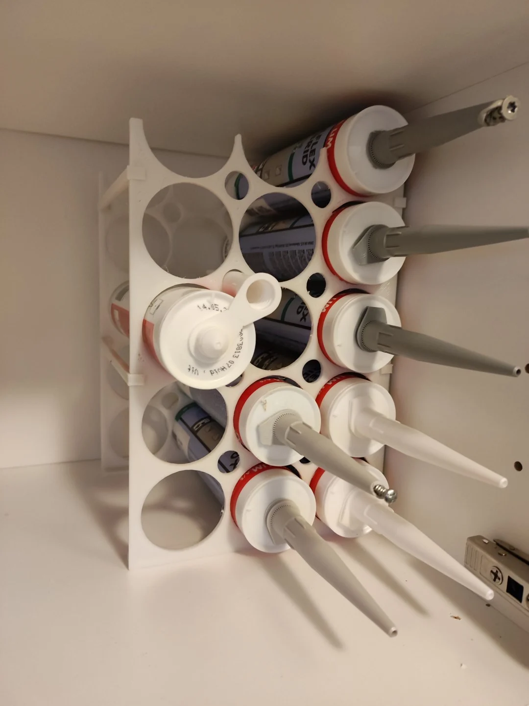 Yet another sealant / caulk holder