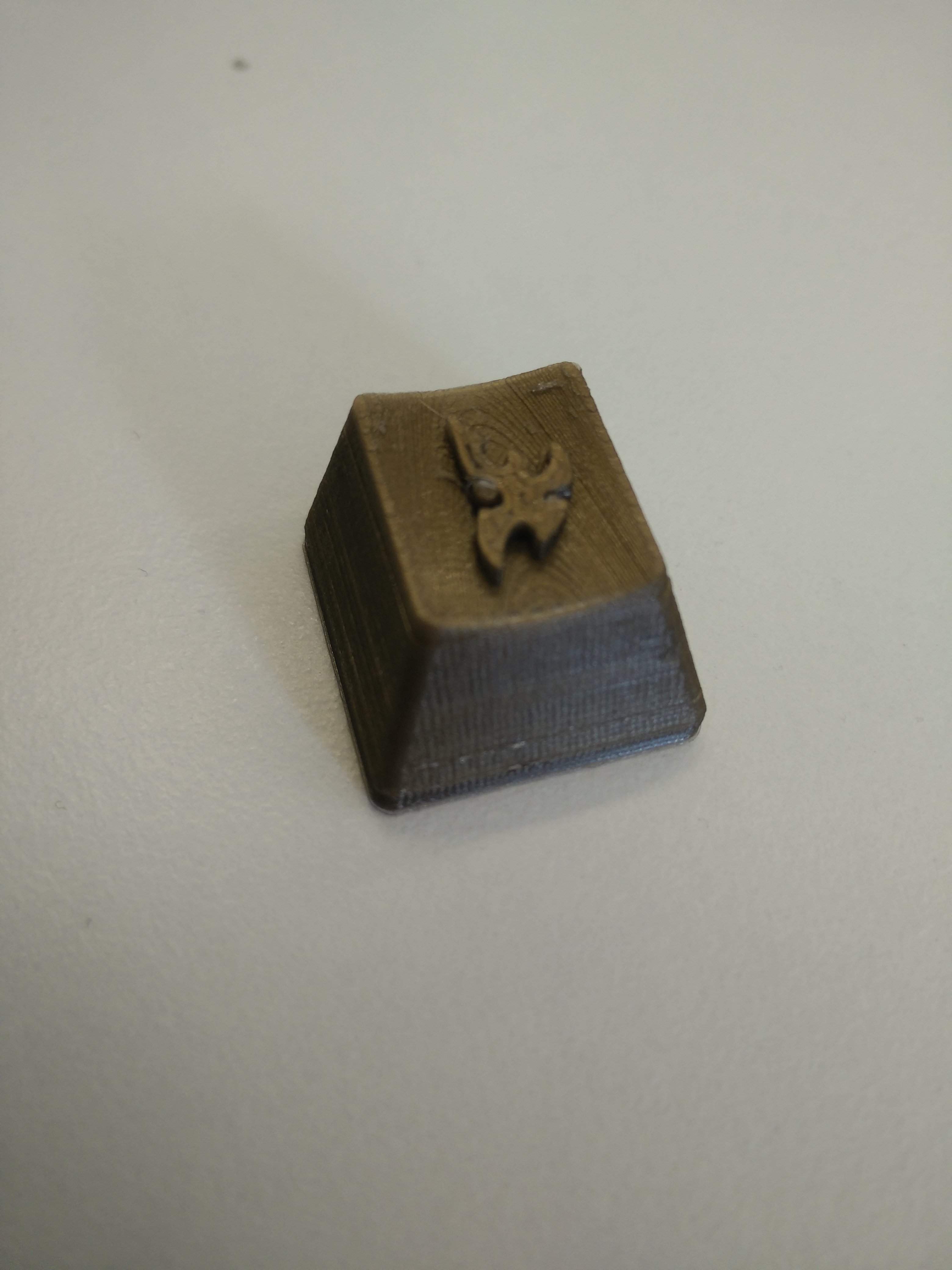 Protoss keycap (R4 Cherry MX)