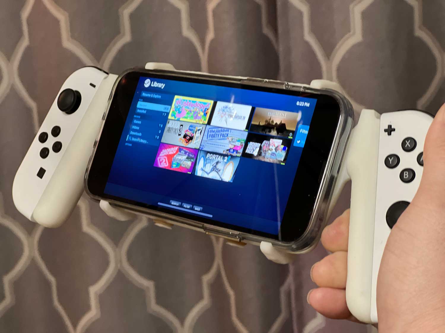 Nintendo Switch Joy-Con/iPhone Holder
