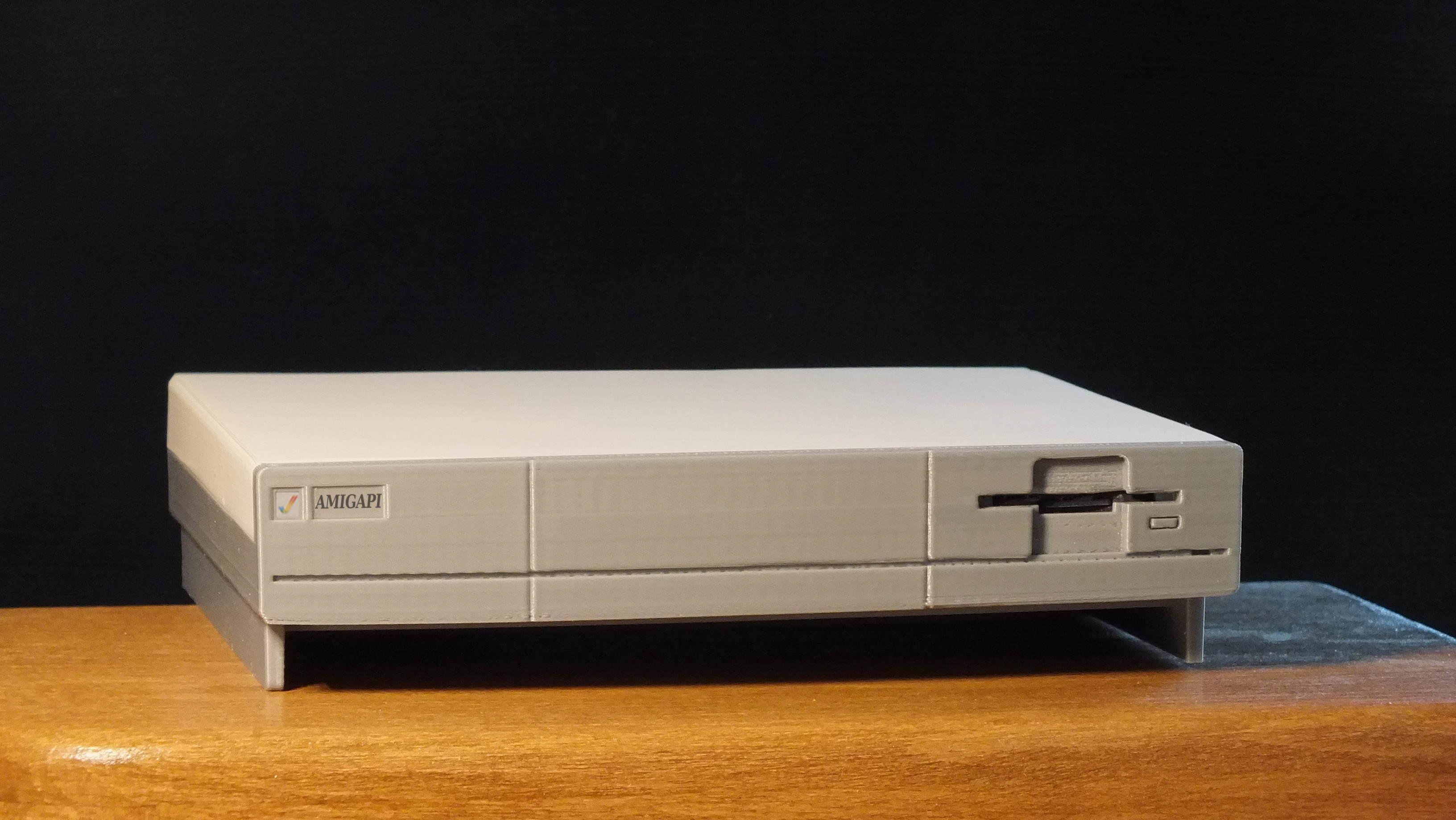 AMIGAPI 1000 - Amiga 1000 (3:1) case for your Raspberry Pi