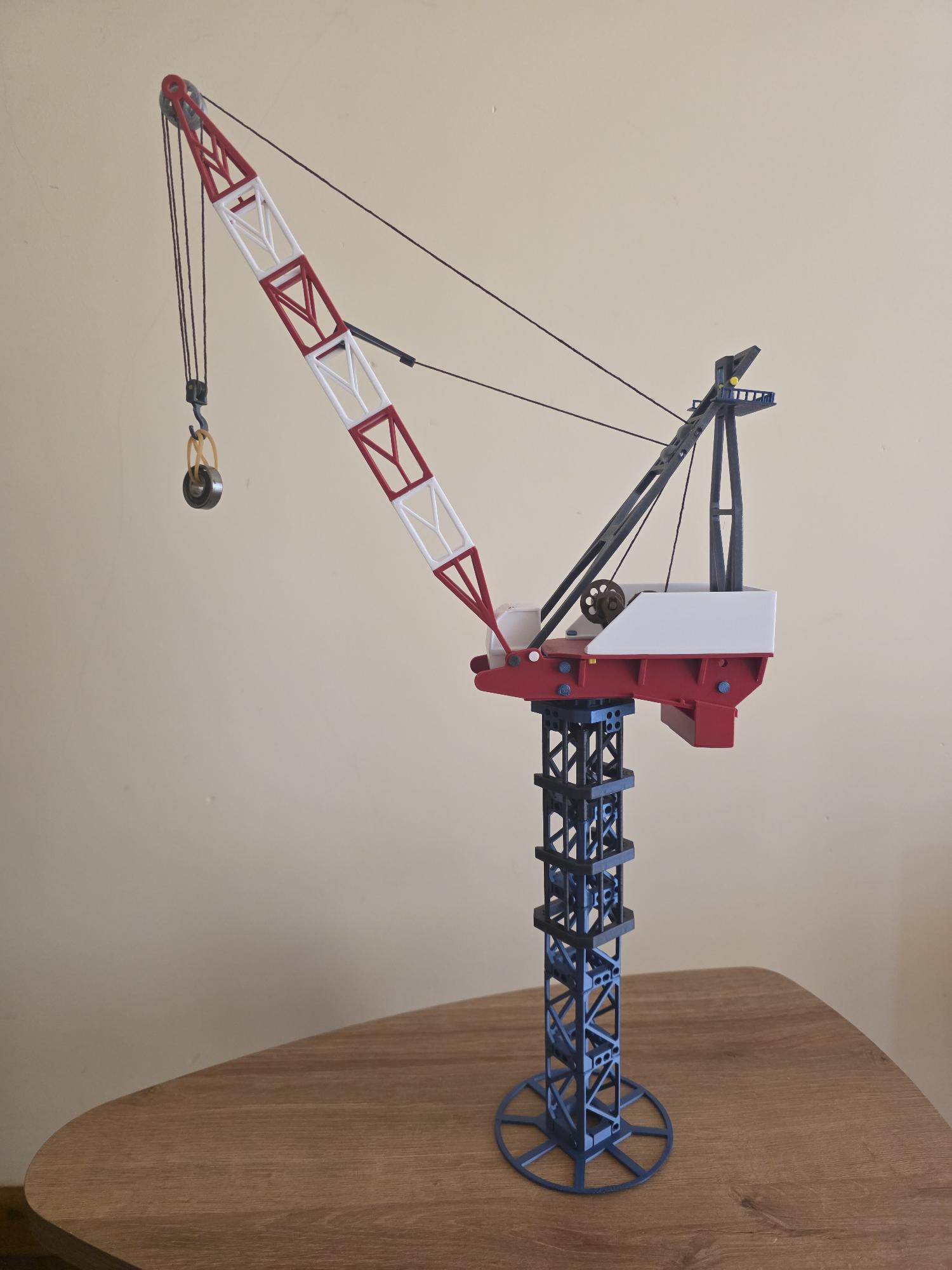 Modelo Grua Torre de Pluma Abatible / Luffing crane