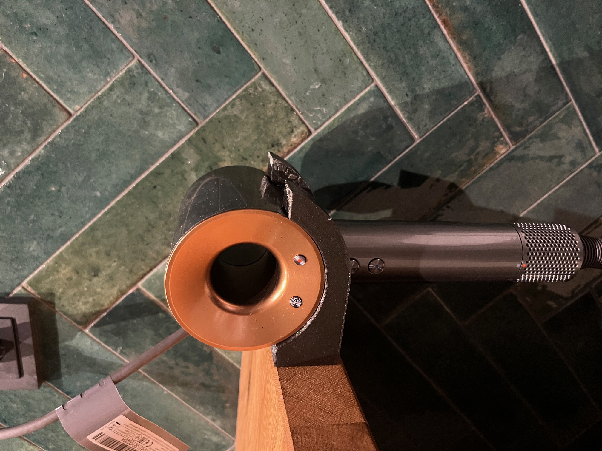 Dyson supersonic hairdryer wallmount