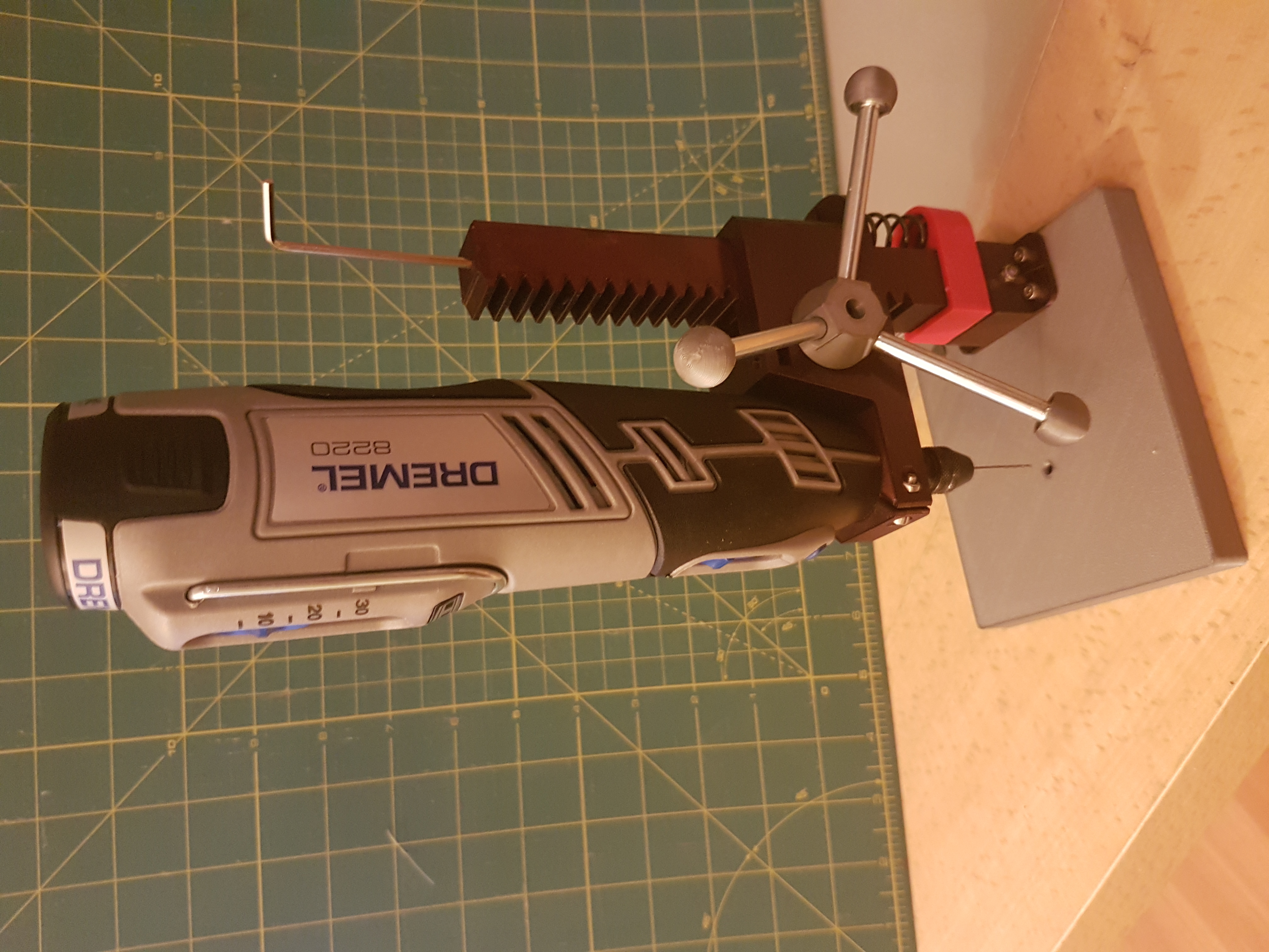 Pillar Drill Press - Dremel