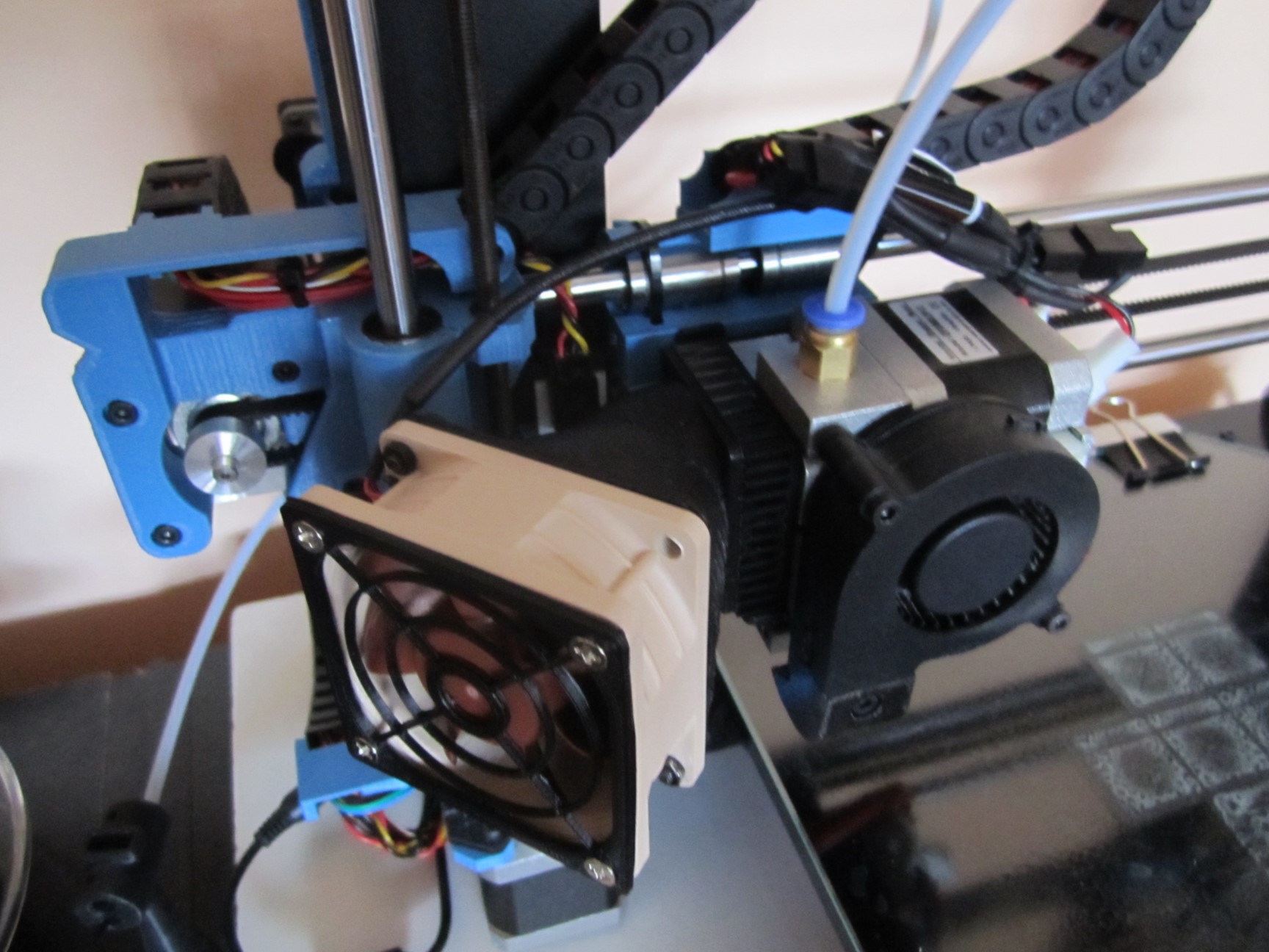 Prusa i3 Hephestos hot end fan adapter (40 to 60mm)