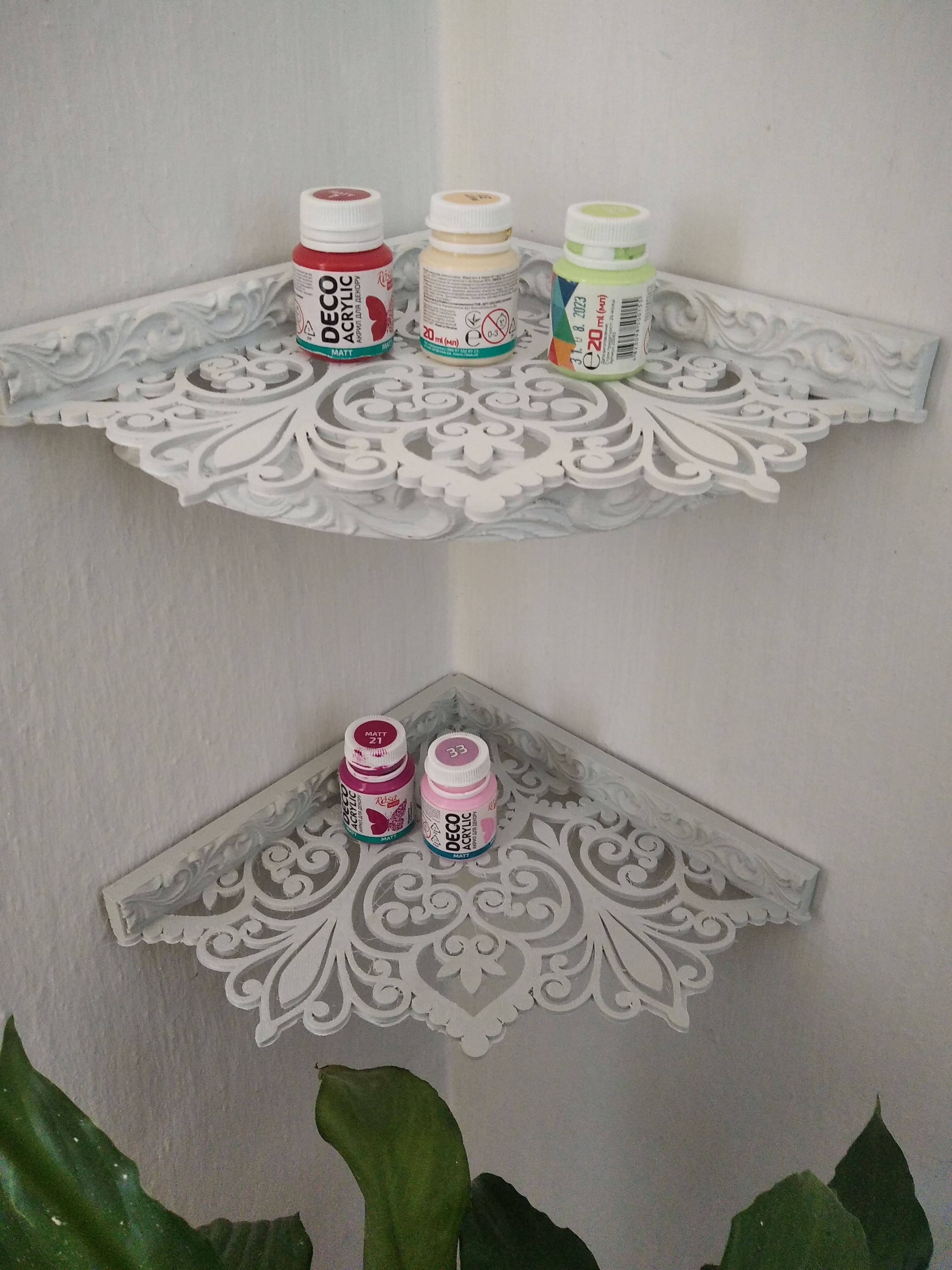 Decorative Corner Shelf – Free 3D Printable Wall Shelf with Optional Reinforcement
