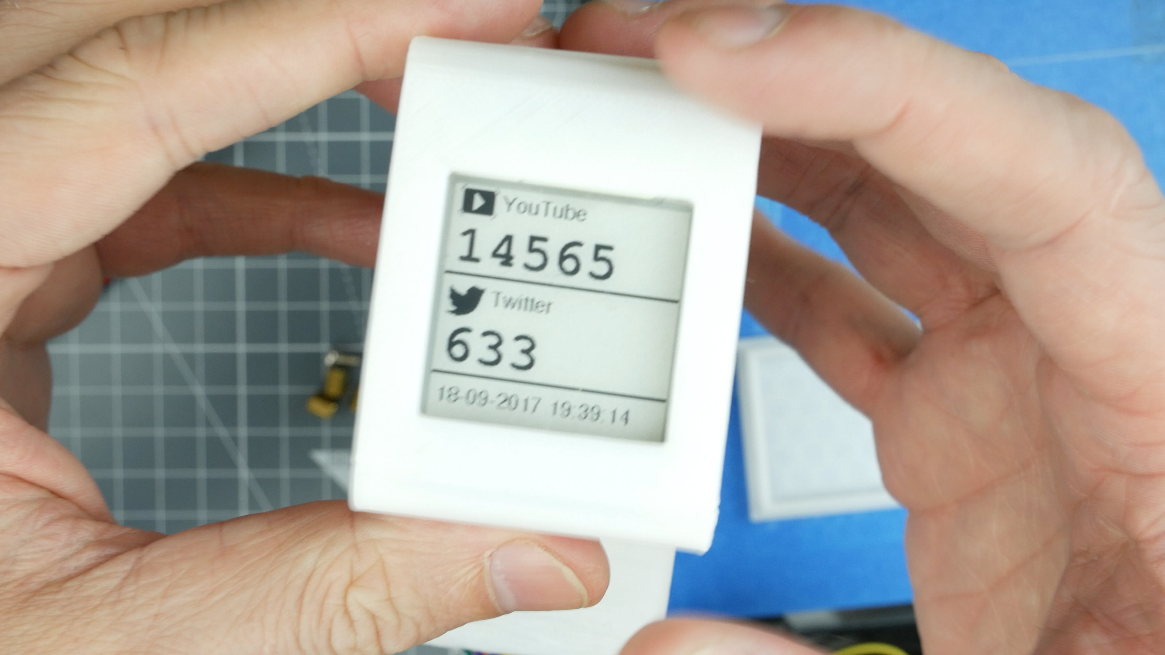 Waveshare E-Paper Display 1.54 inch Stand