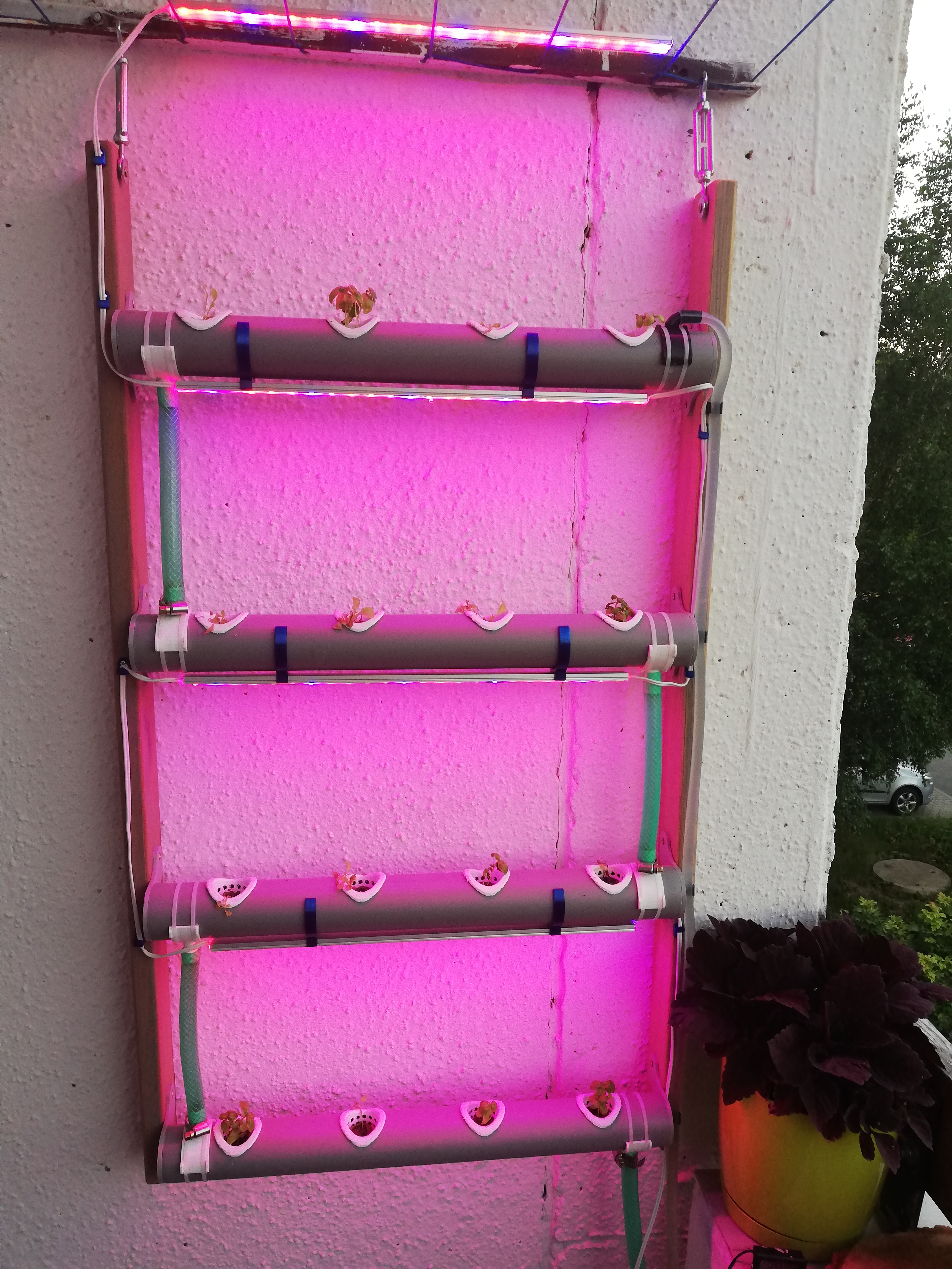 Open Source Hydroponic with smart aquarium