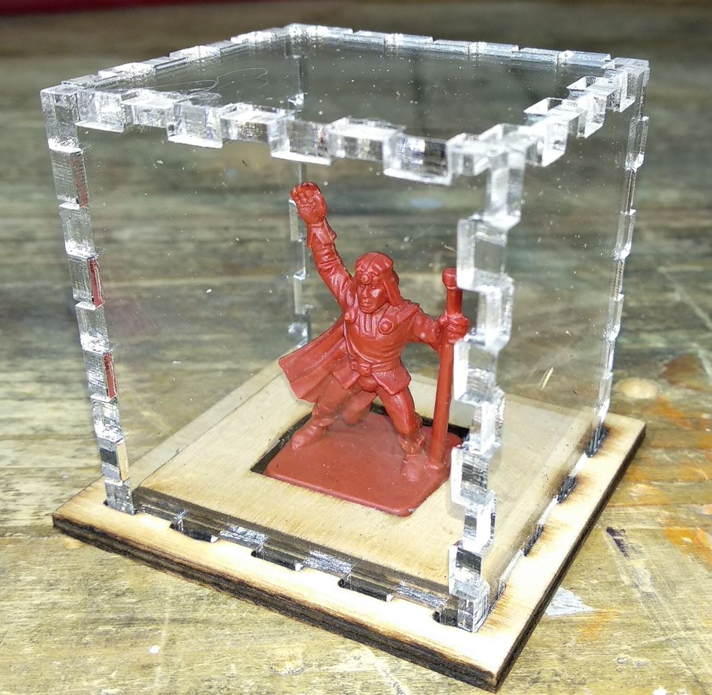 Hero Quest Figure Vitrine