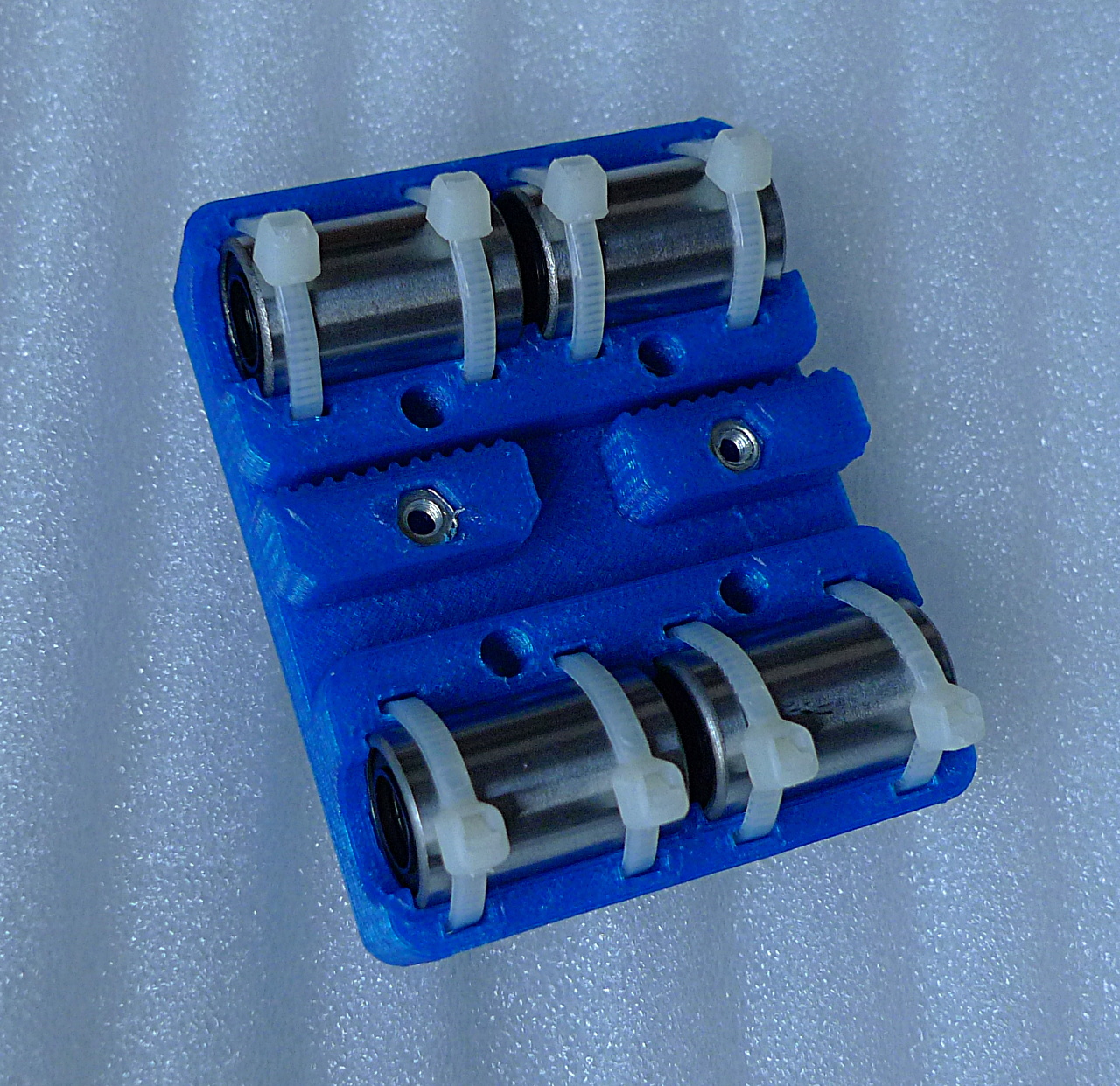 Prusa i3 Rework X-carriage with additional holes for Wade's extruder