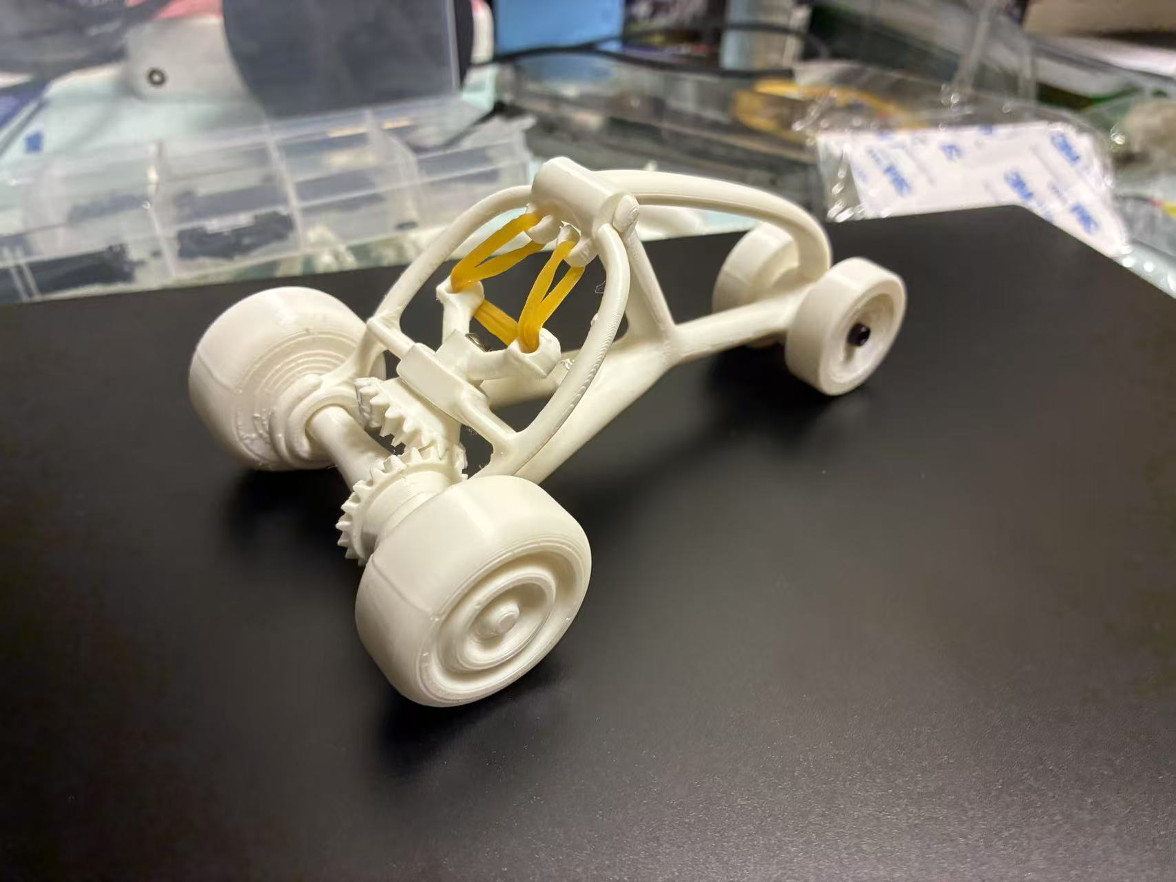 Popster – 反弹怪客｜Rubber Band Powered Car (PLA + Screws, Support Required)