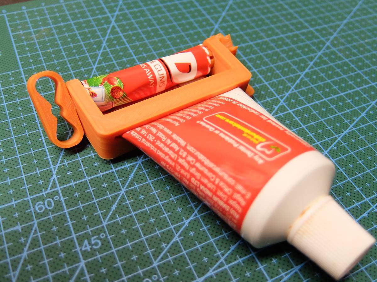 Toothpaste Squeezer