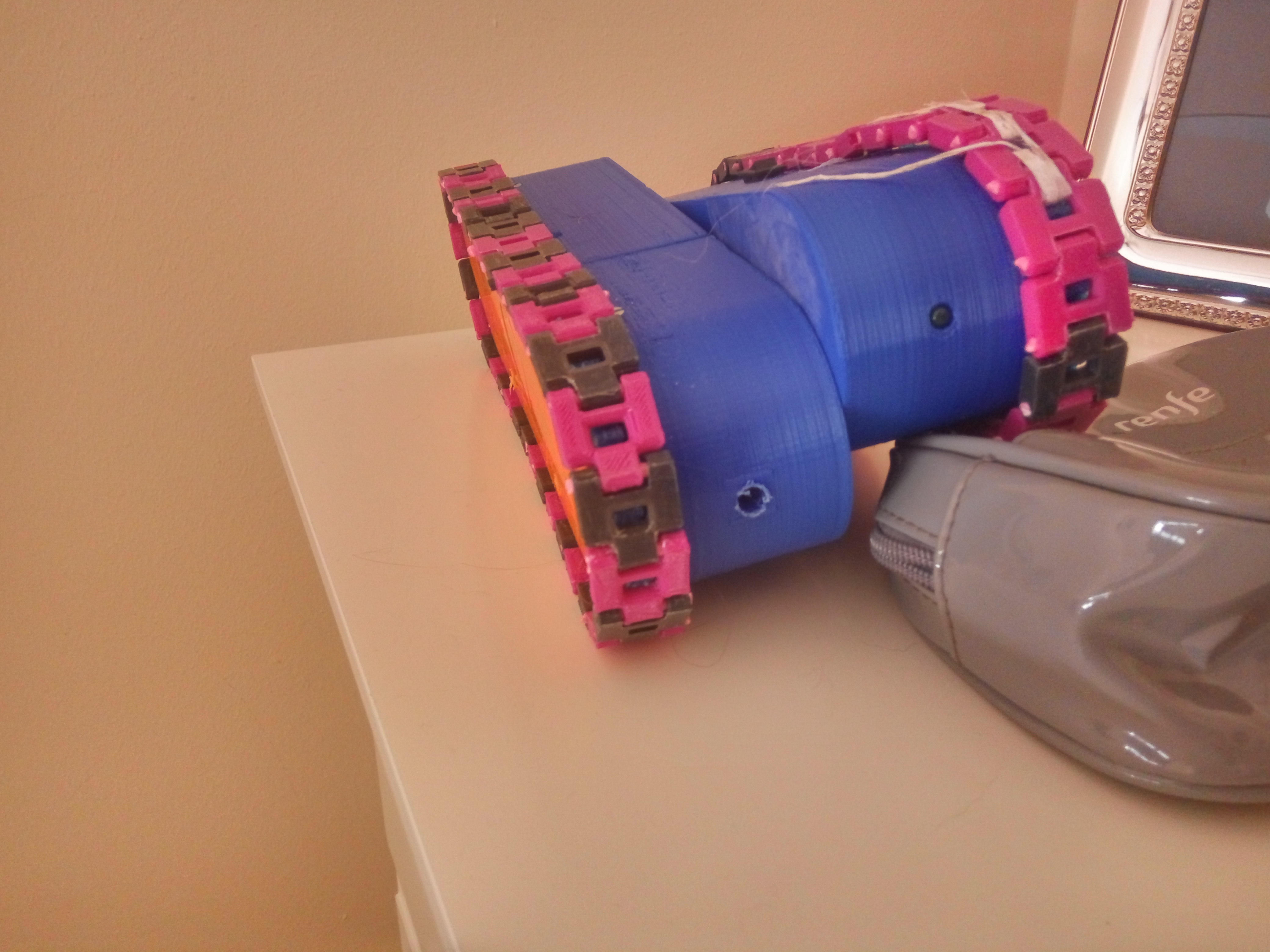 tilt tank bot