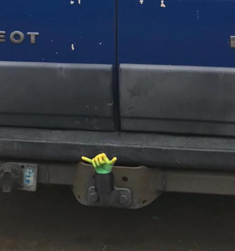 towing hook shaka