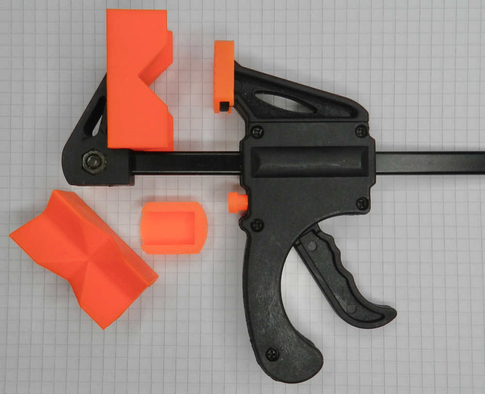Centering F-Clamp Cap for Pipes