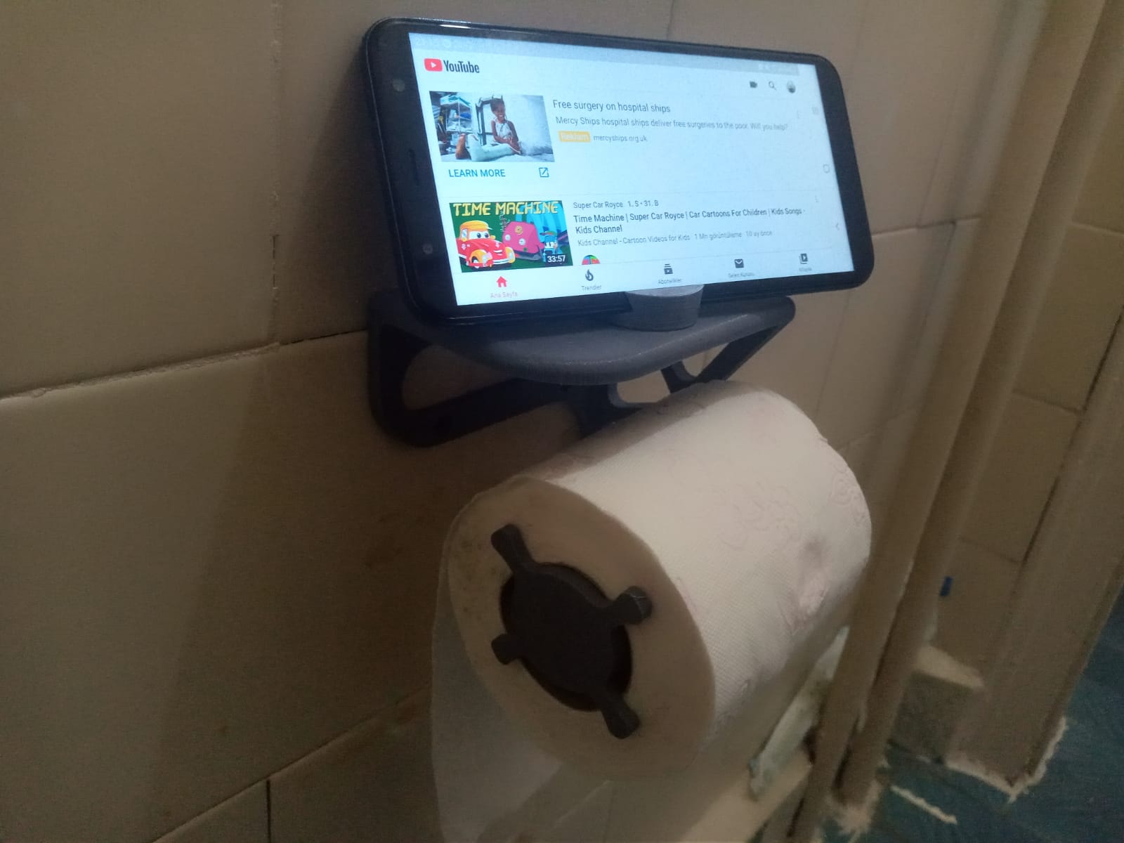 Toilet Peaper Holder with Phone stand