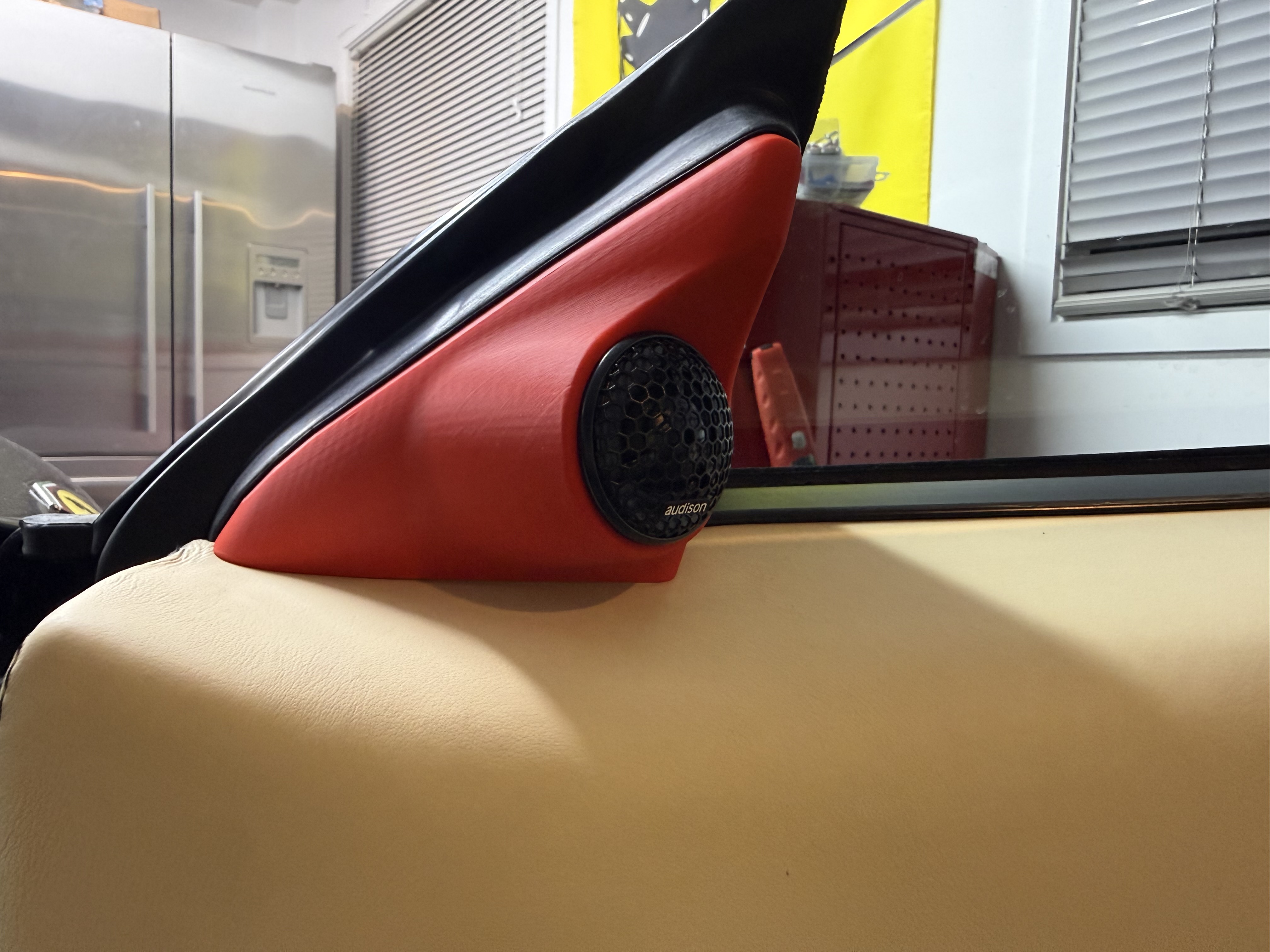 Ferrari F430 tweeter mount
