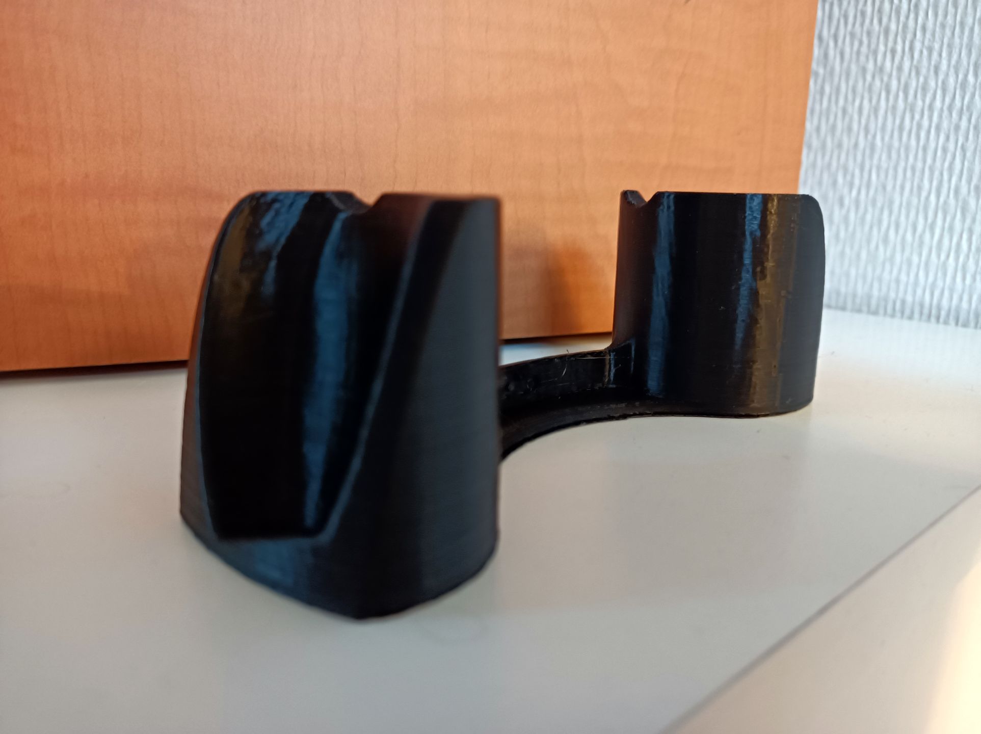 "No Brand" - PS5 Controller Stand (w/o any text on it)