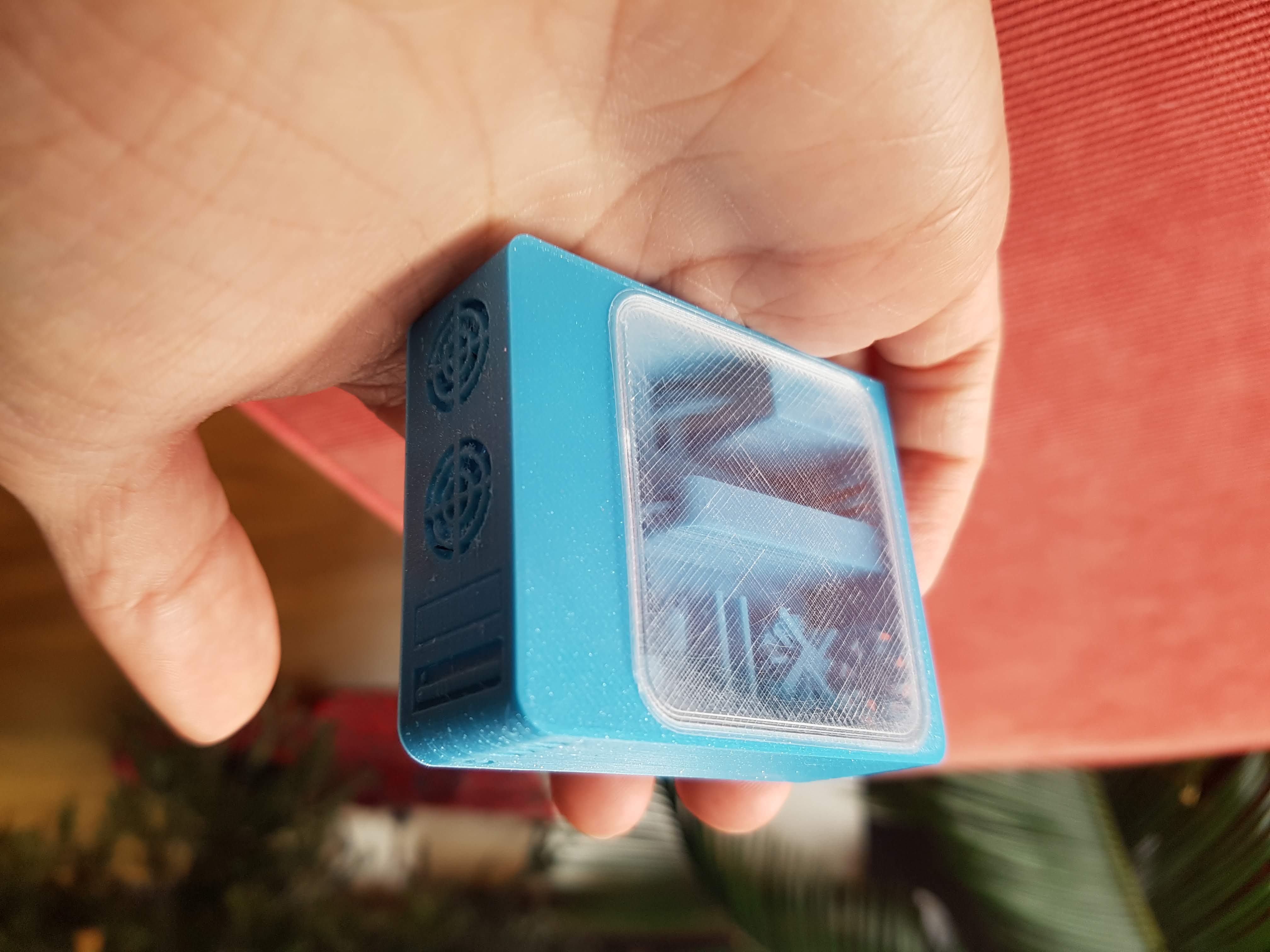 Miniature gaming PC