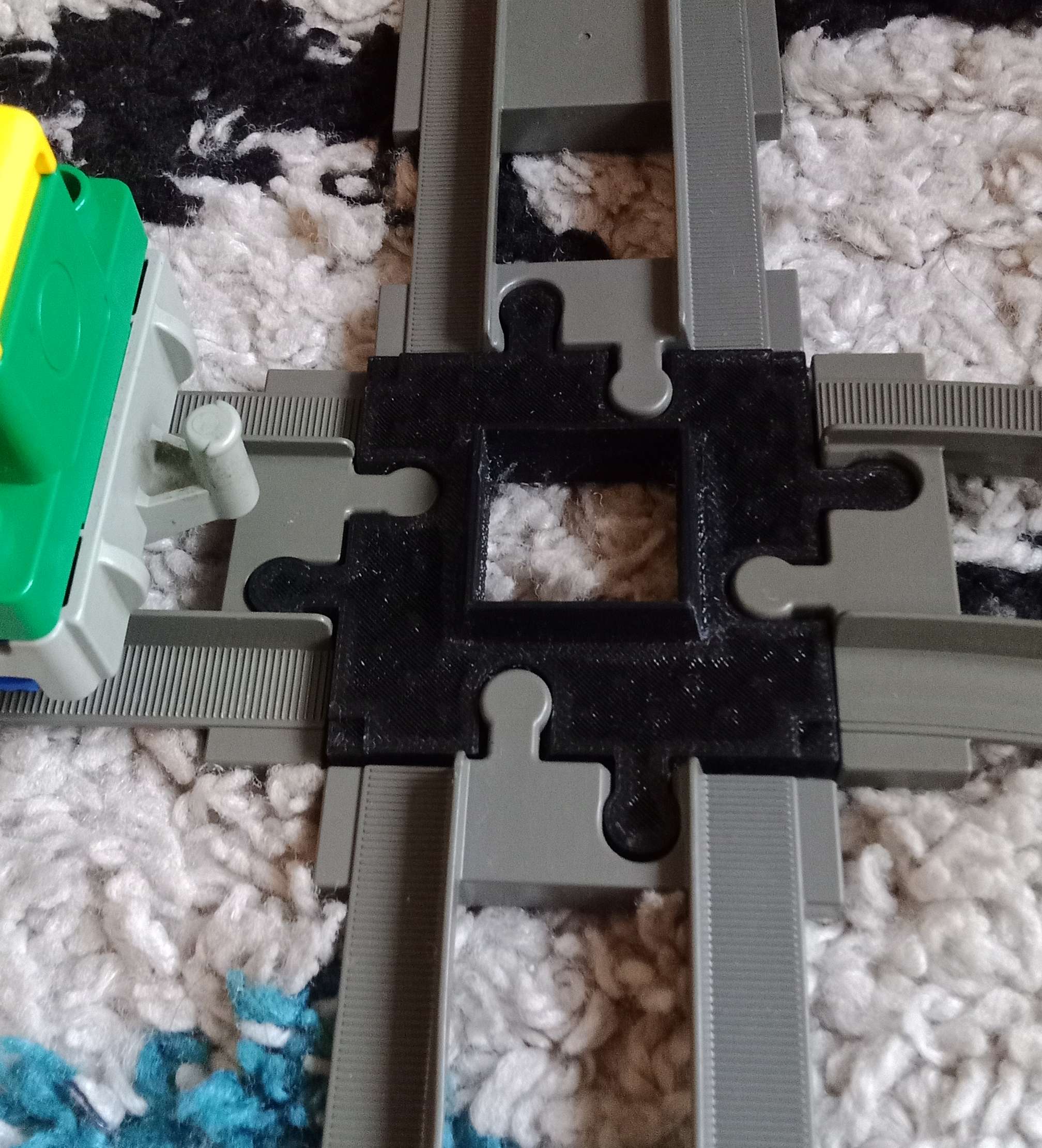 Duplo train 90° crossing