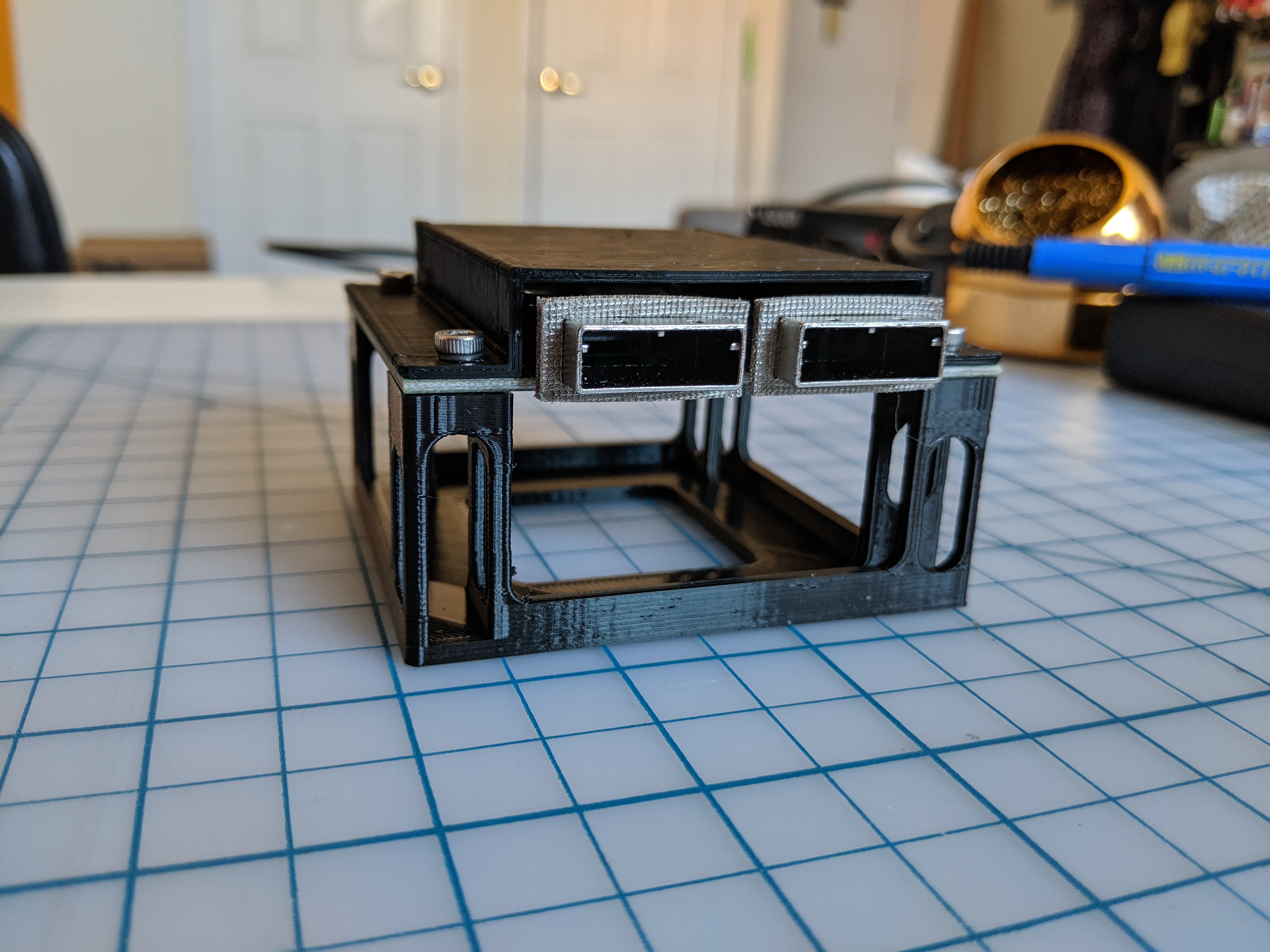 Mini SAS SFF-8087 to External 8088 Adapter Enclosure