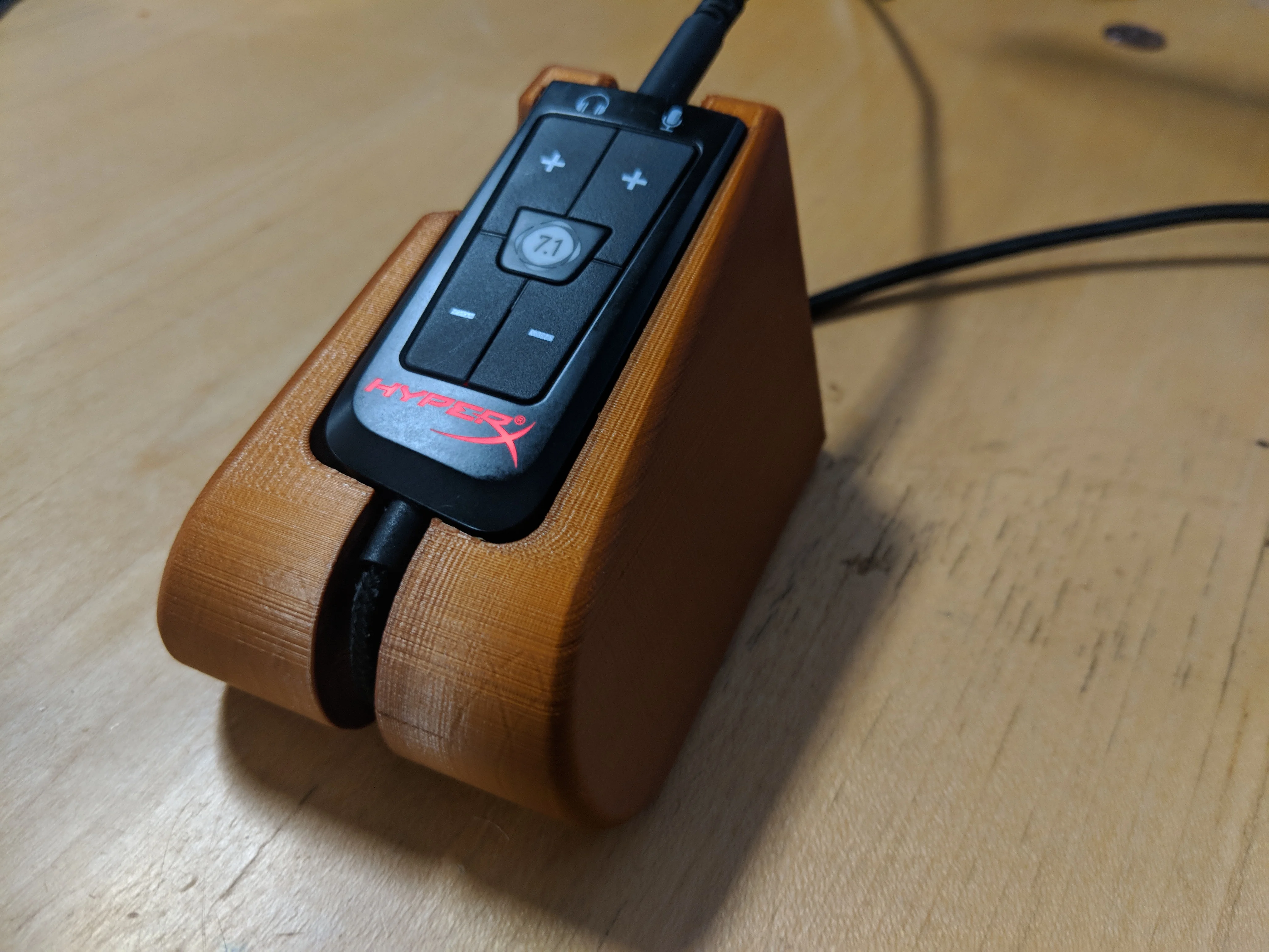 HyperX Cloud USB Sound Card Desk Stand