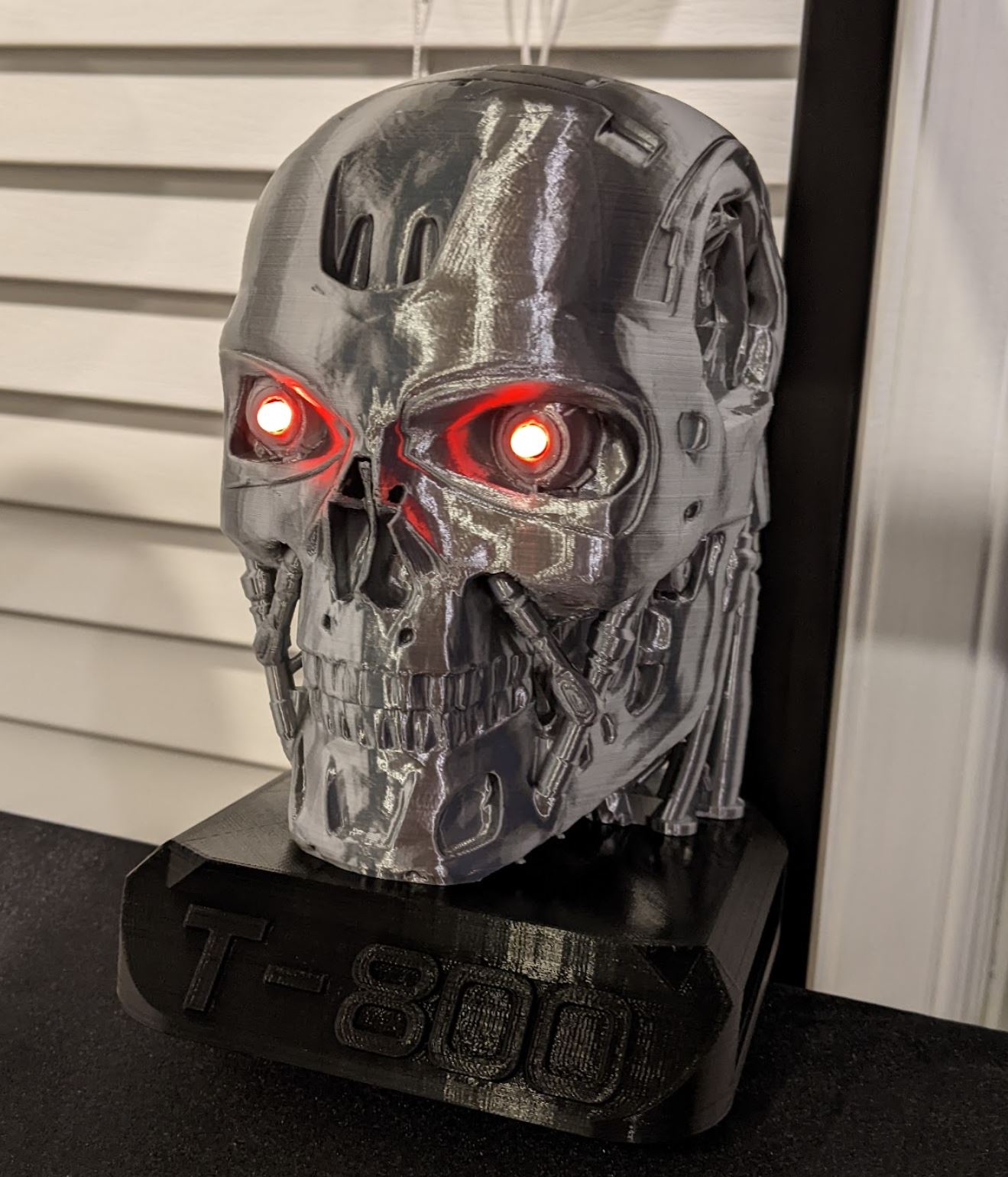 T800 Endoskull - LED tunnels, optimized for Silk PLA
