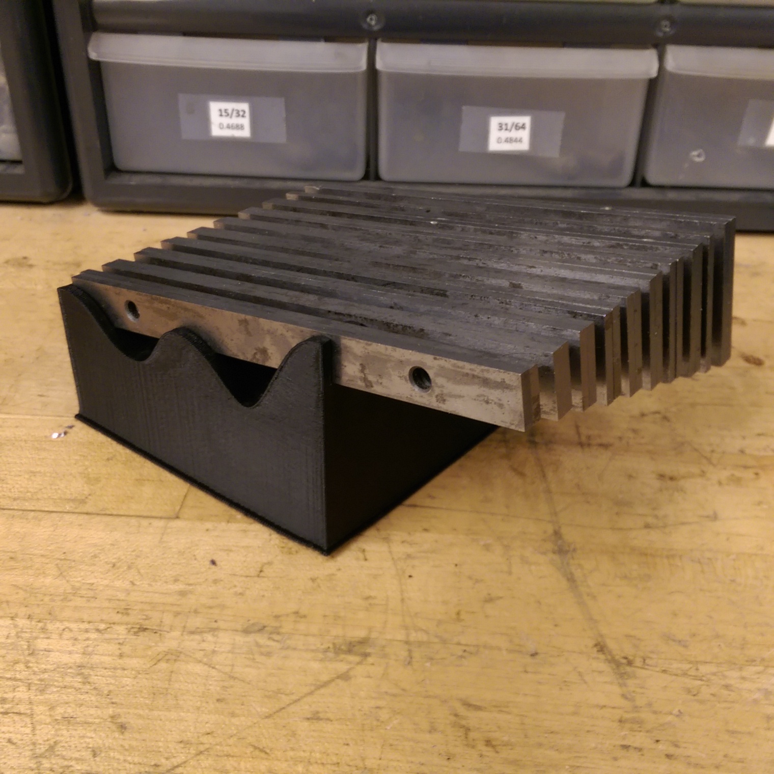 Machinist parallels Holder