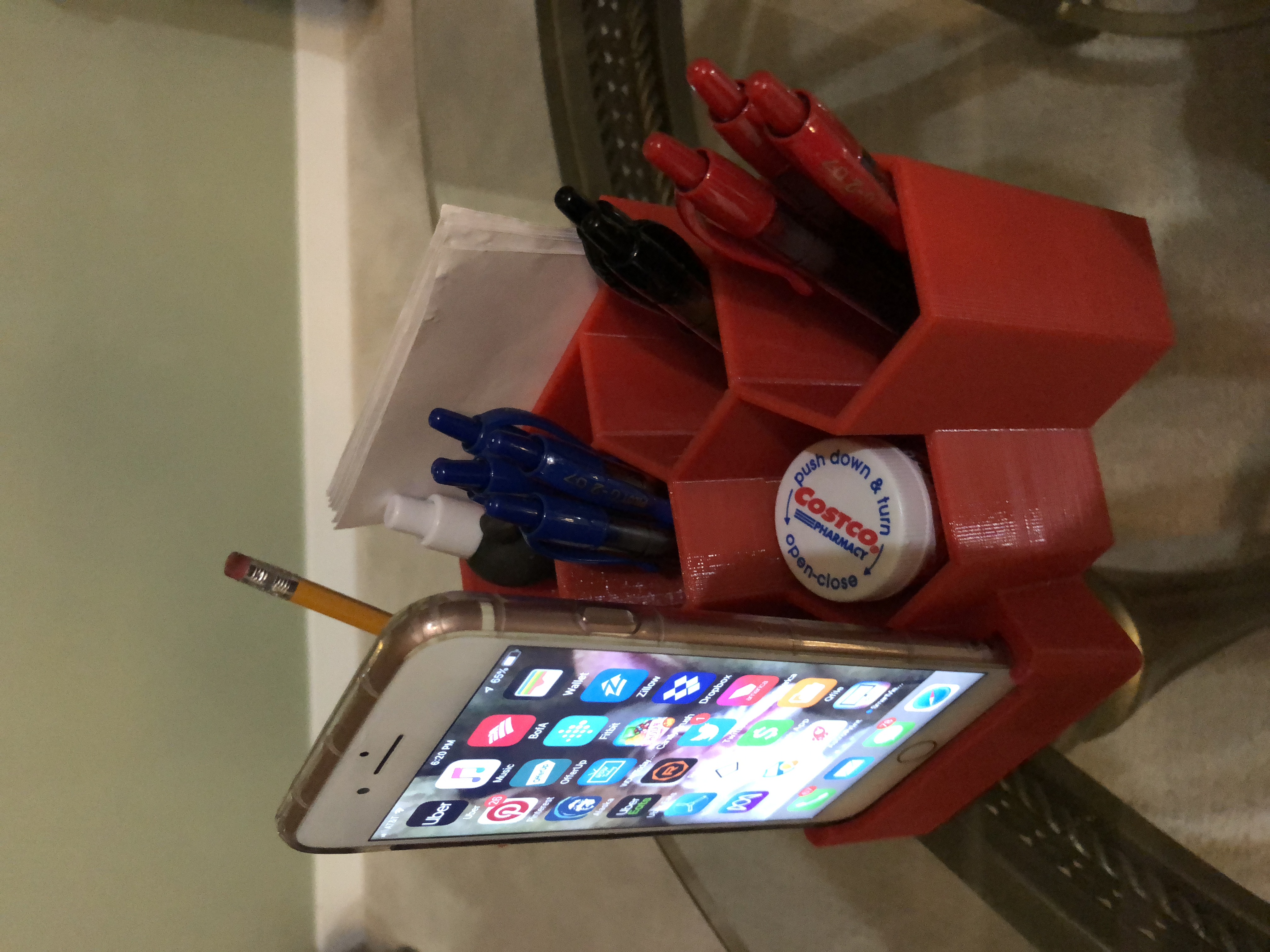 Desk Pen Organizer + iPhone7 Plus
