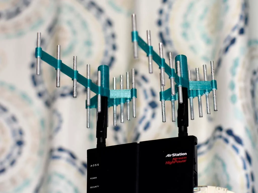 WiFi YAGI UDA antenna 2.4GHz 12dB