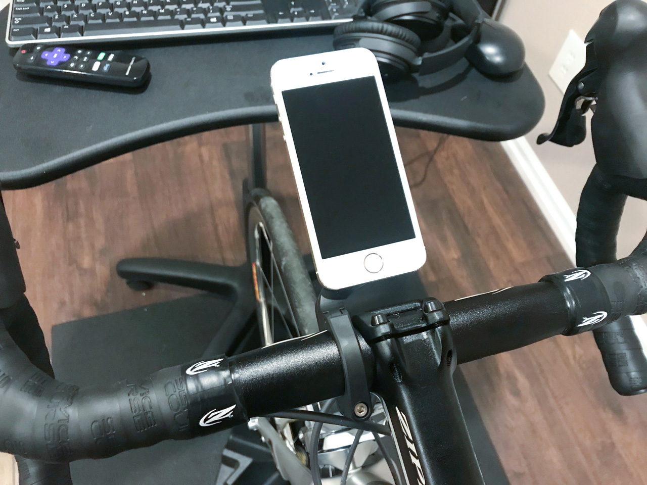 Wahoo ELMNT Mount Phone Adapter