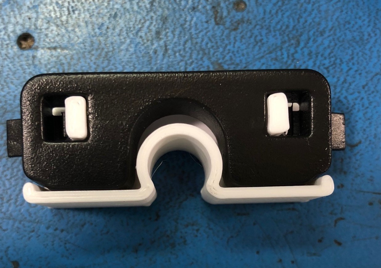 Chevrolet Trax Cargo Cover Bracket