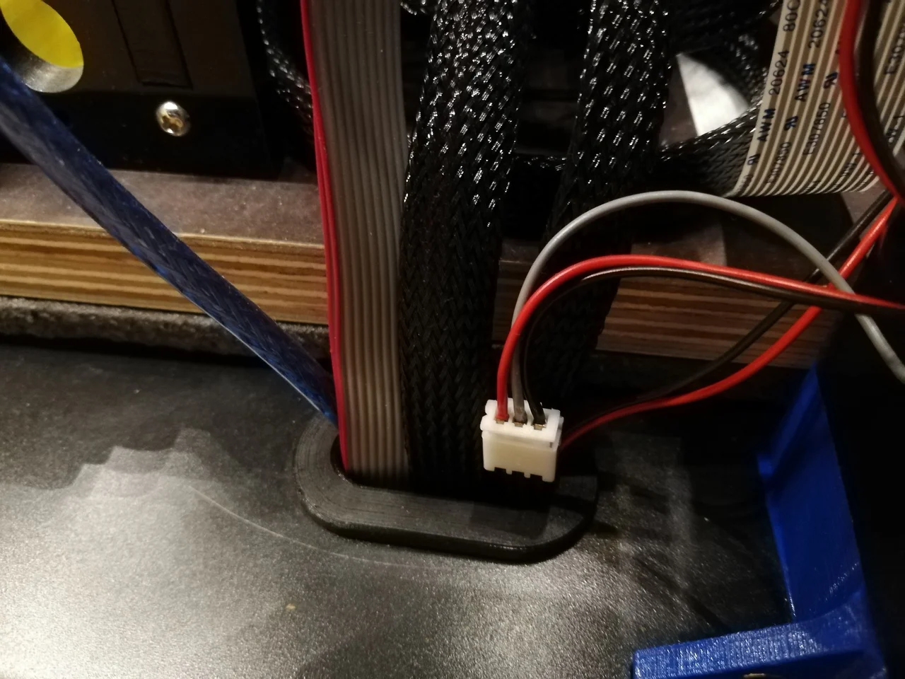 Ikea Lack cable guide/hole/entry