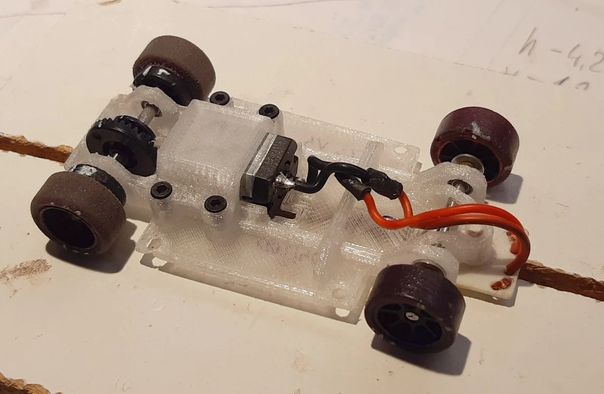 PDHPFF Chassis for 1/43 slotcar Renaul Clio diecast