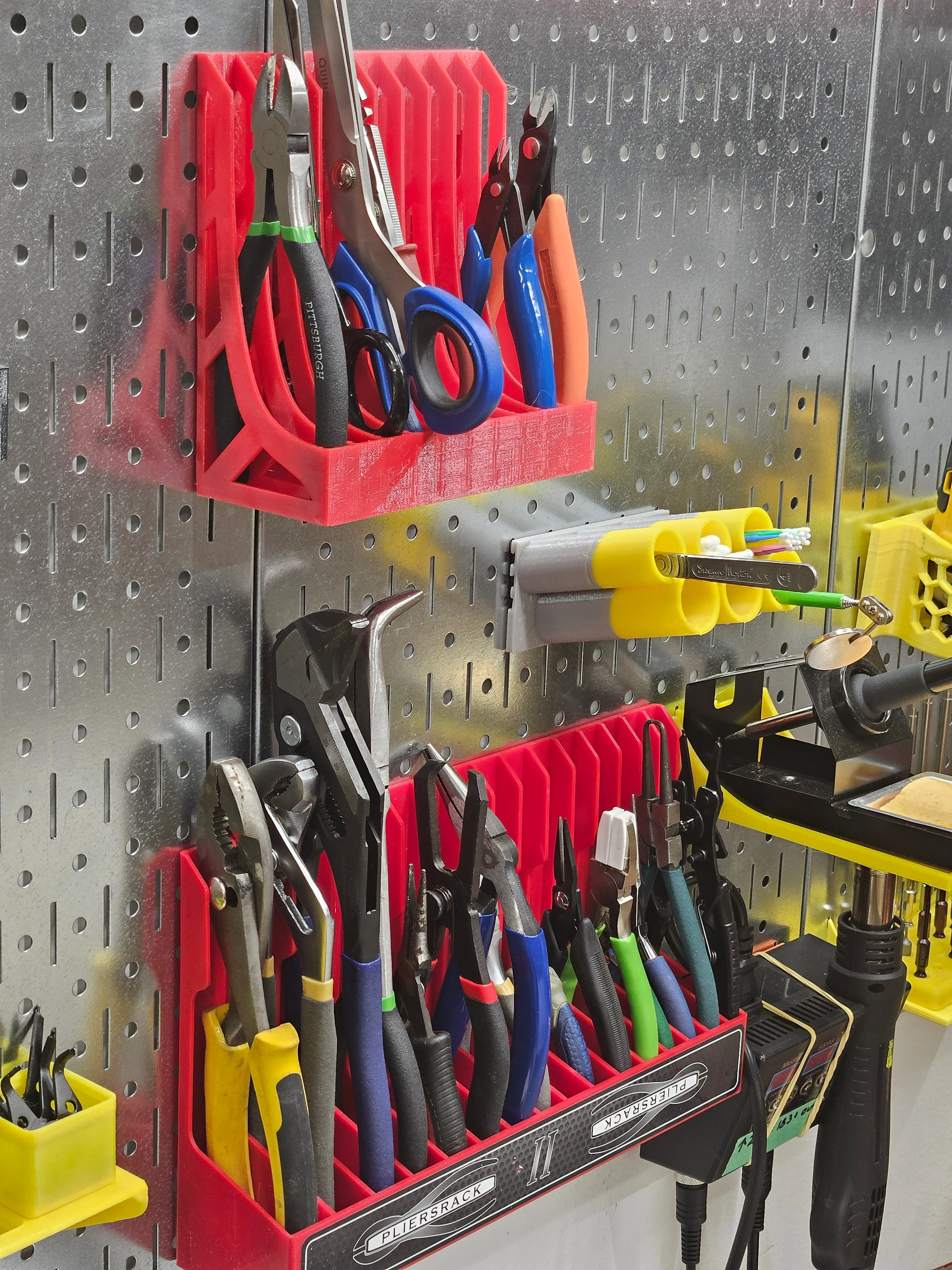 Wall Control Plier Rack - No Infill/No Supports (FDM Optimized)