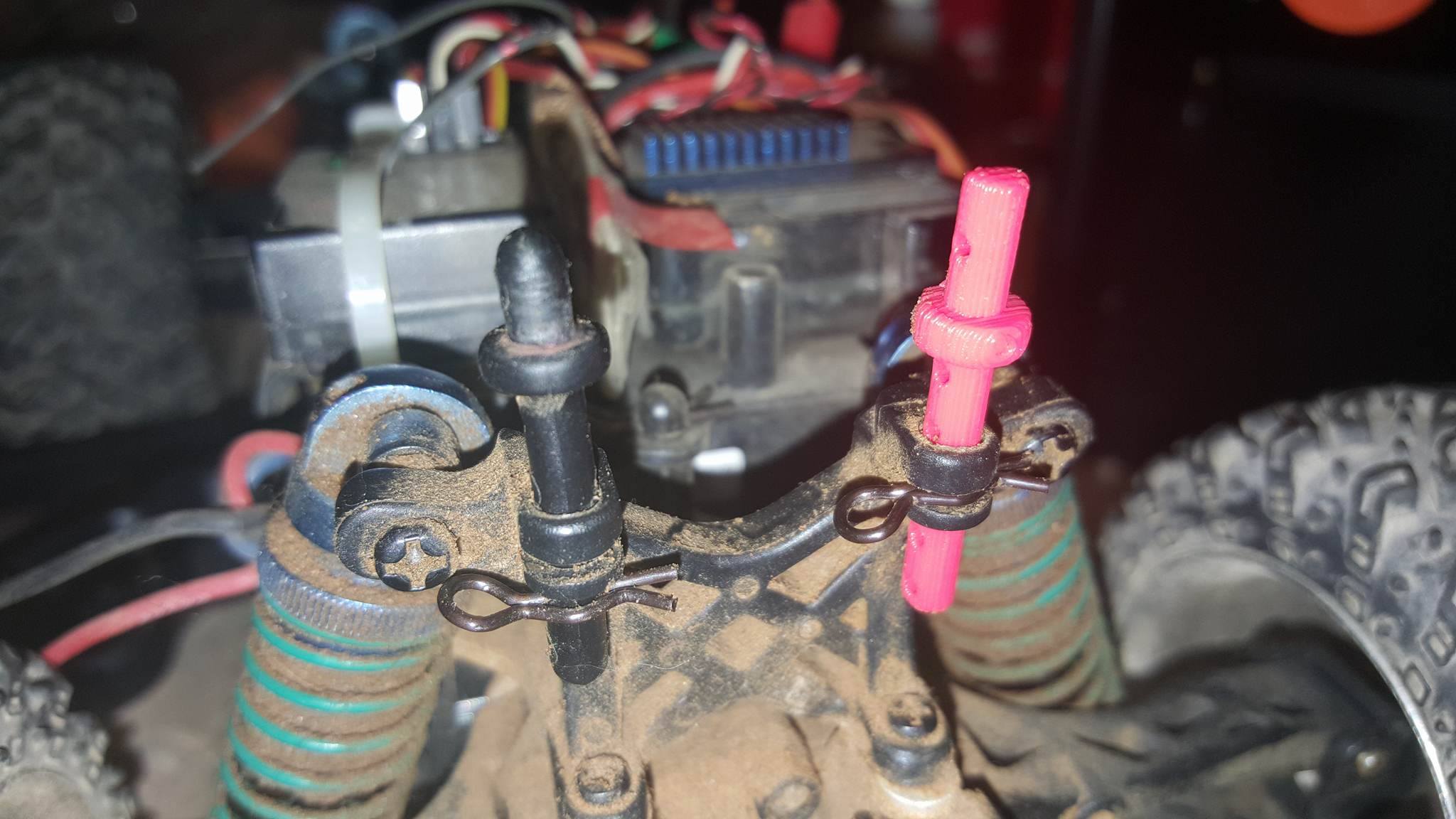 Losi Mini-LST Body Post