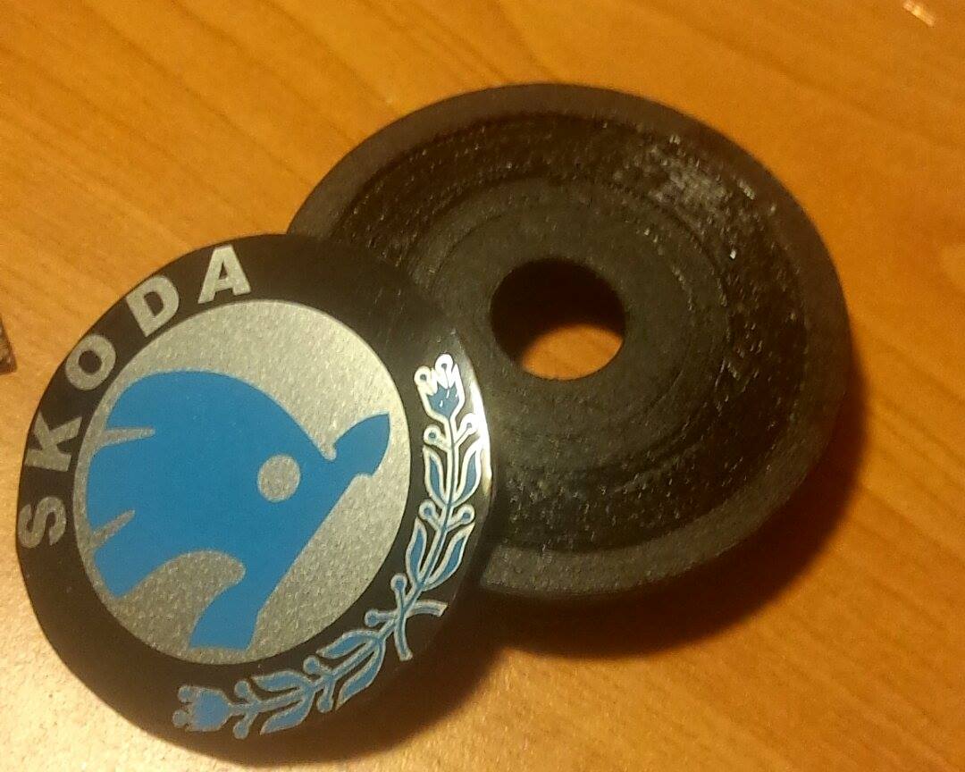 wheel center cap / cover