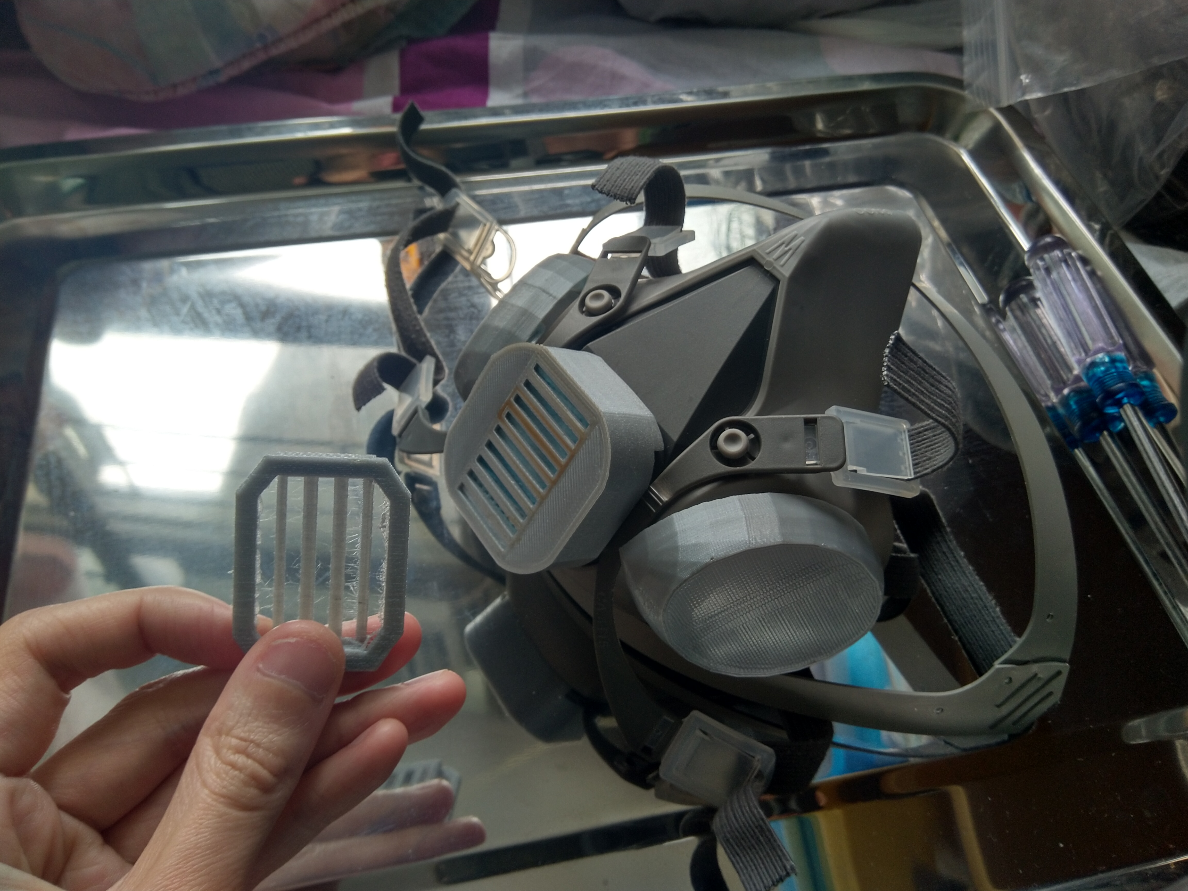 6200 mask holder | Outlet Protection