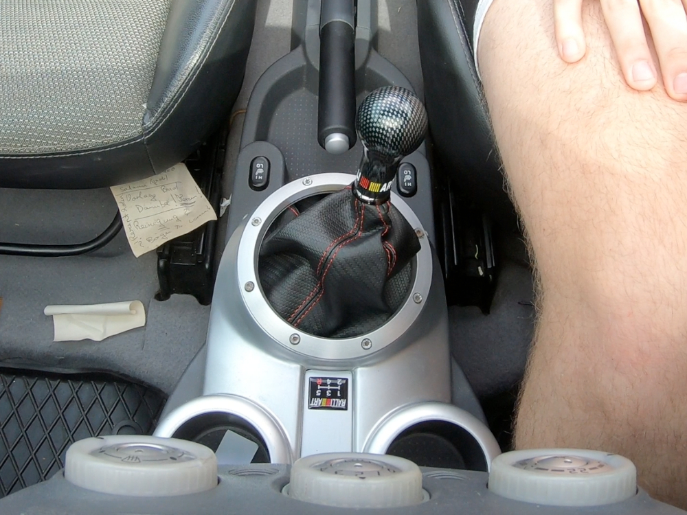 Mitsubishi Colt CZC: shift boot ring