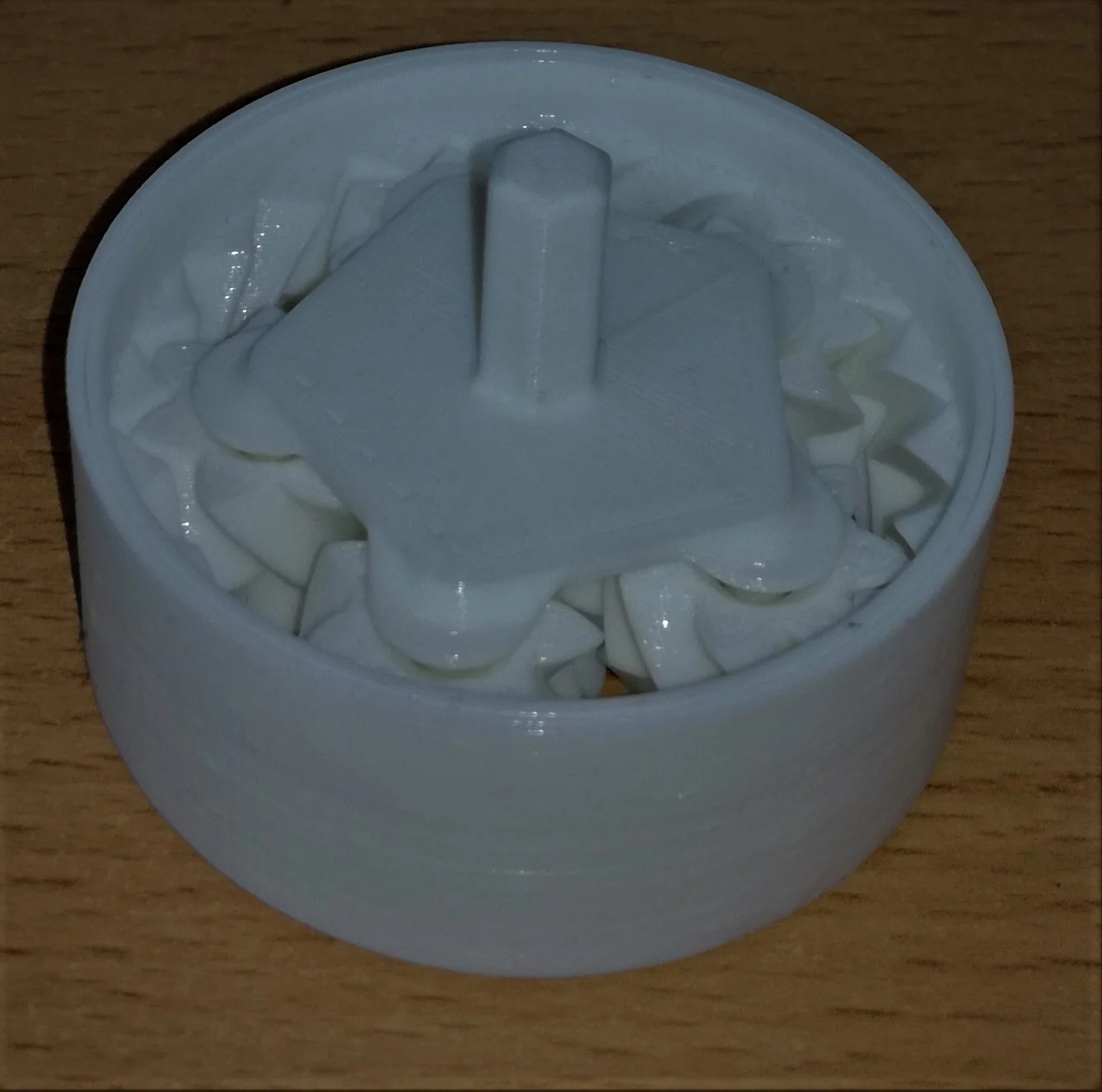 One-piece (no assembly) stackable planetary gear box